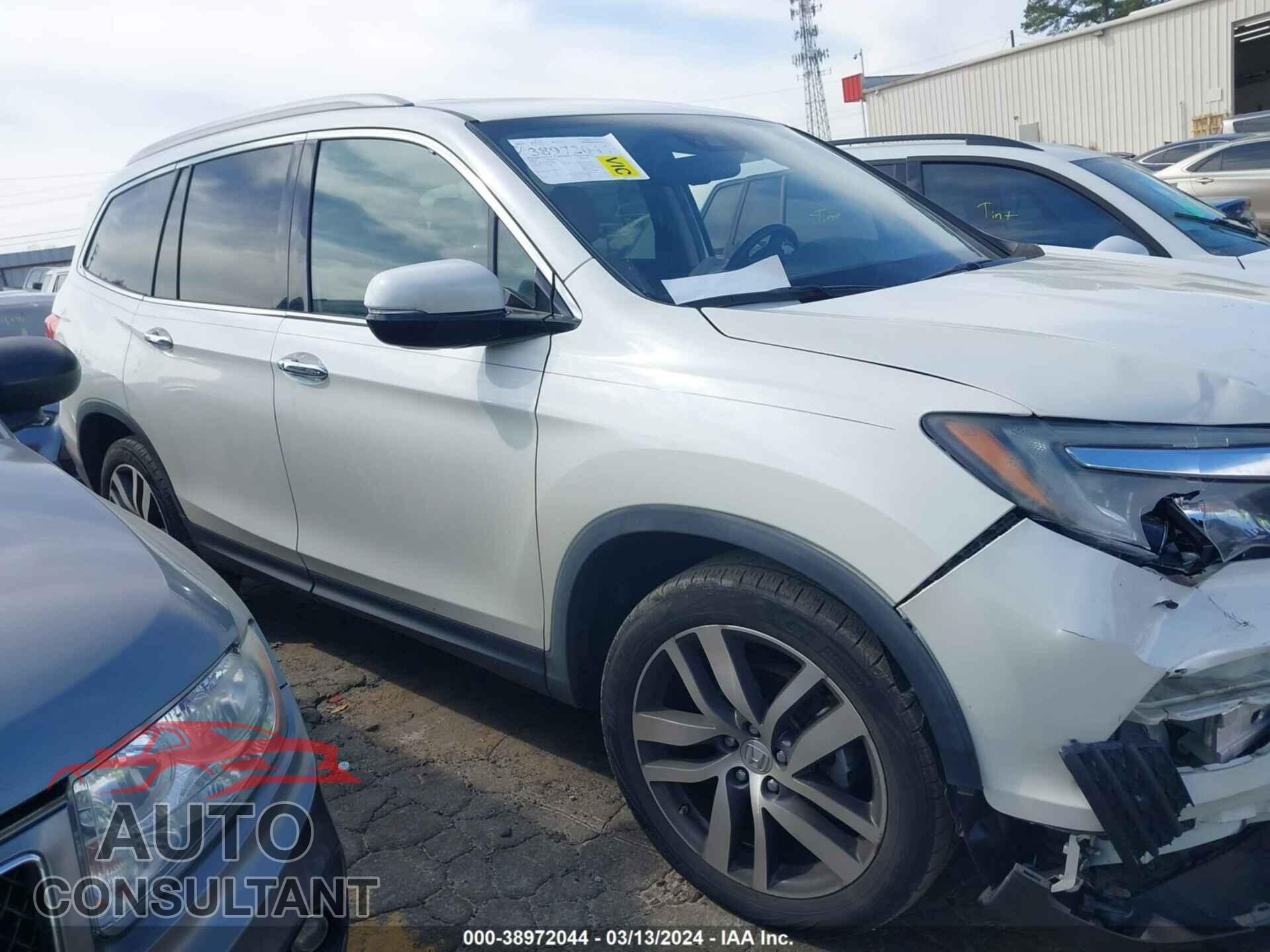 HONDA PILOT 2018 - 5FNYF6H02JB007771