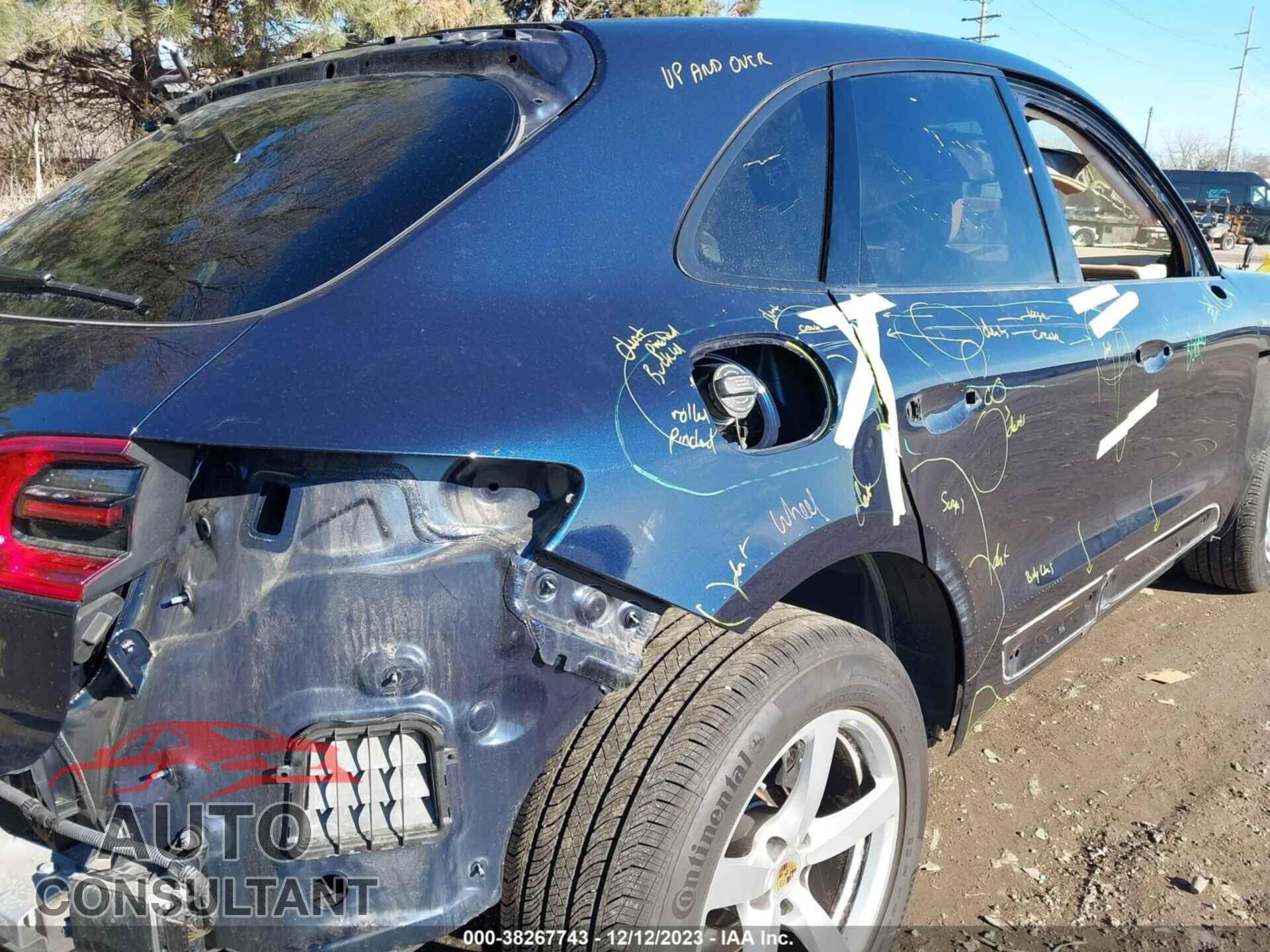 PORSCHE MACAN 2017 - WP1AA2A59HLB00629