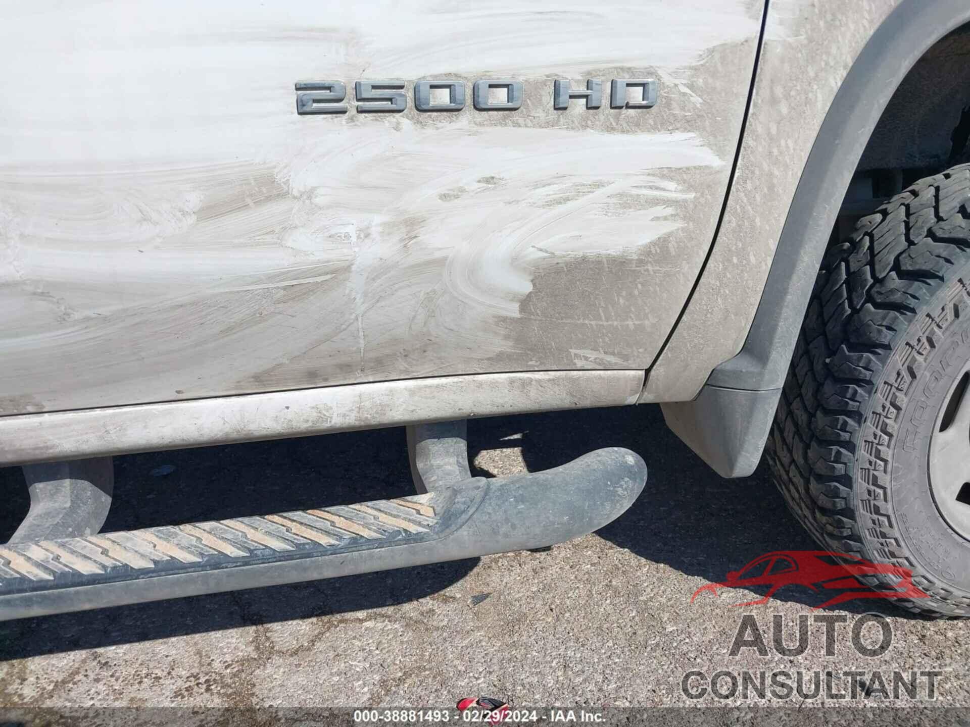 CHEVROLET SILVERADO 2500HD 2020 - 1GC4YLE70LF185167