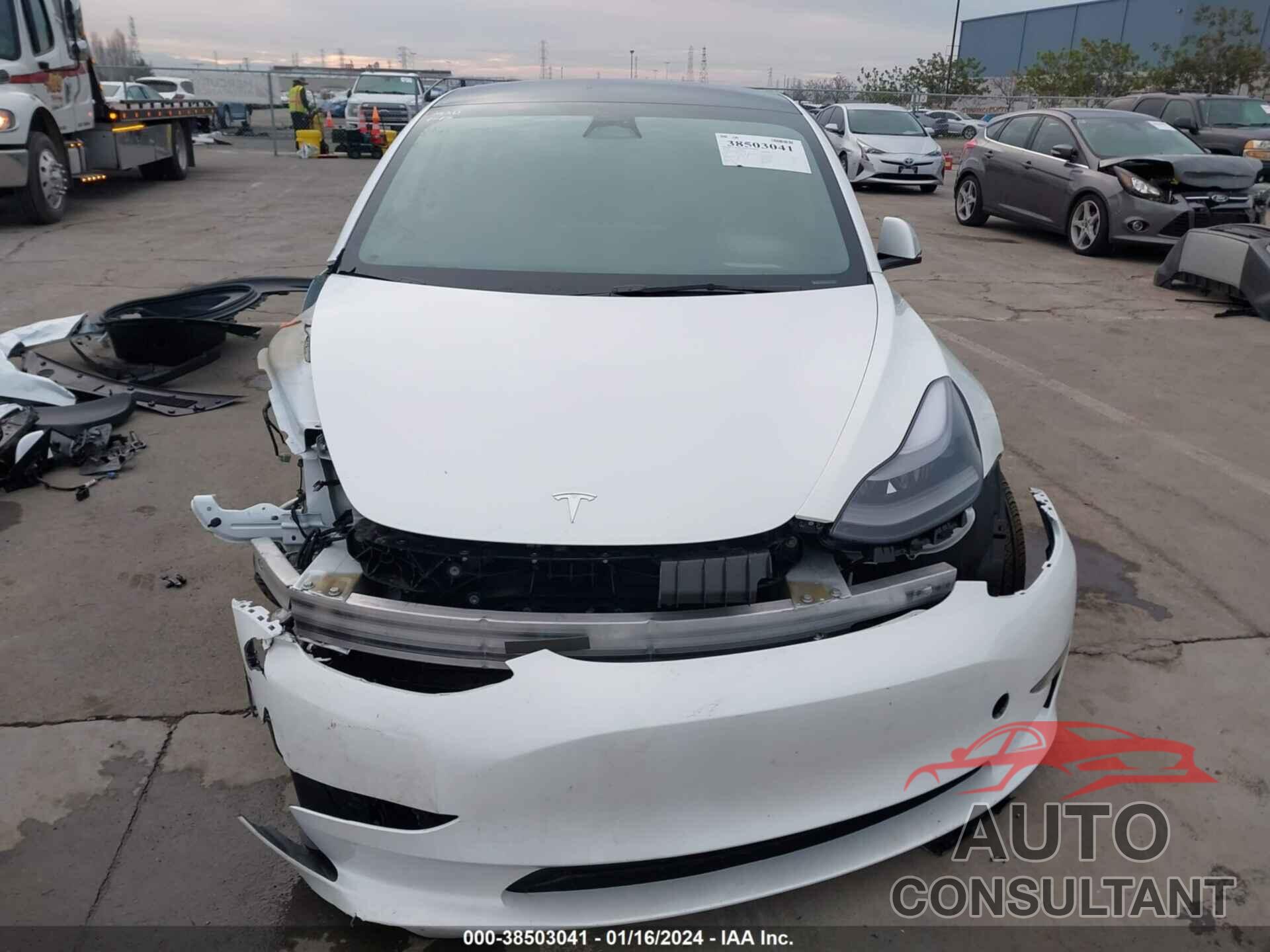 TESLA MODEL 3 2023 - 5YJ3E1EB8PF653895