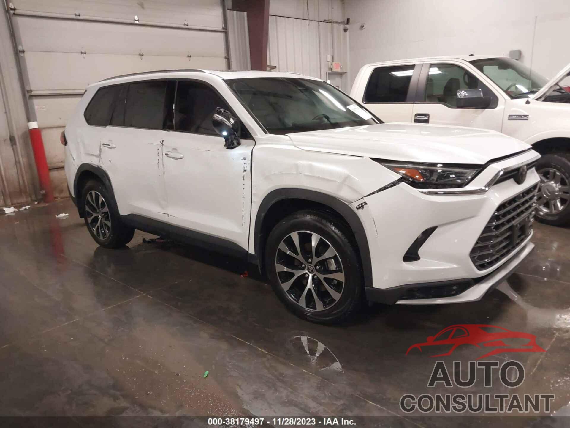 TOYOTA GRAND HIGHLANDER 2024 - 5TDADAB54RS001668