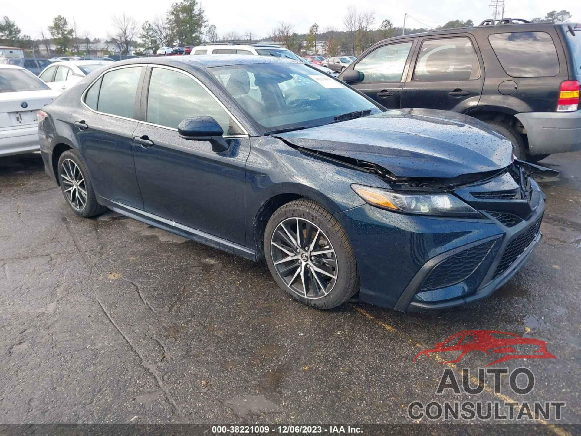 TOYOTA CAMRY 2021 - 4T1G11AK2MU584395