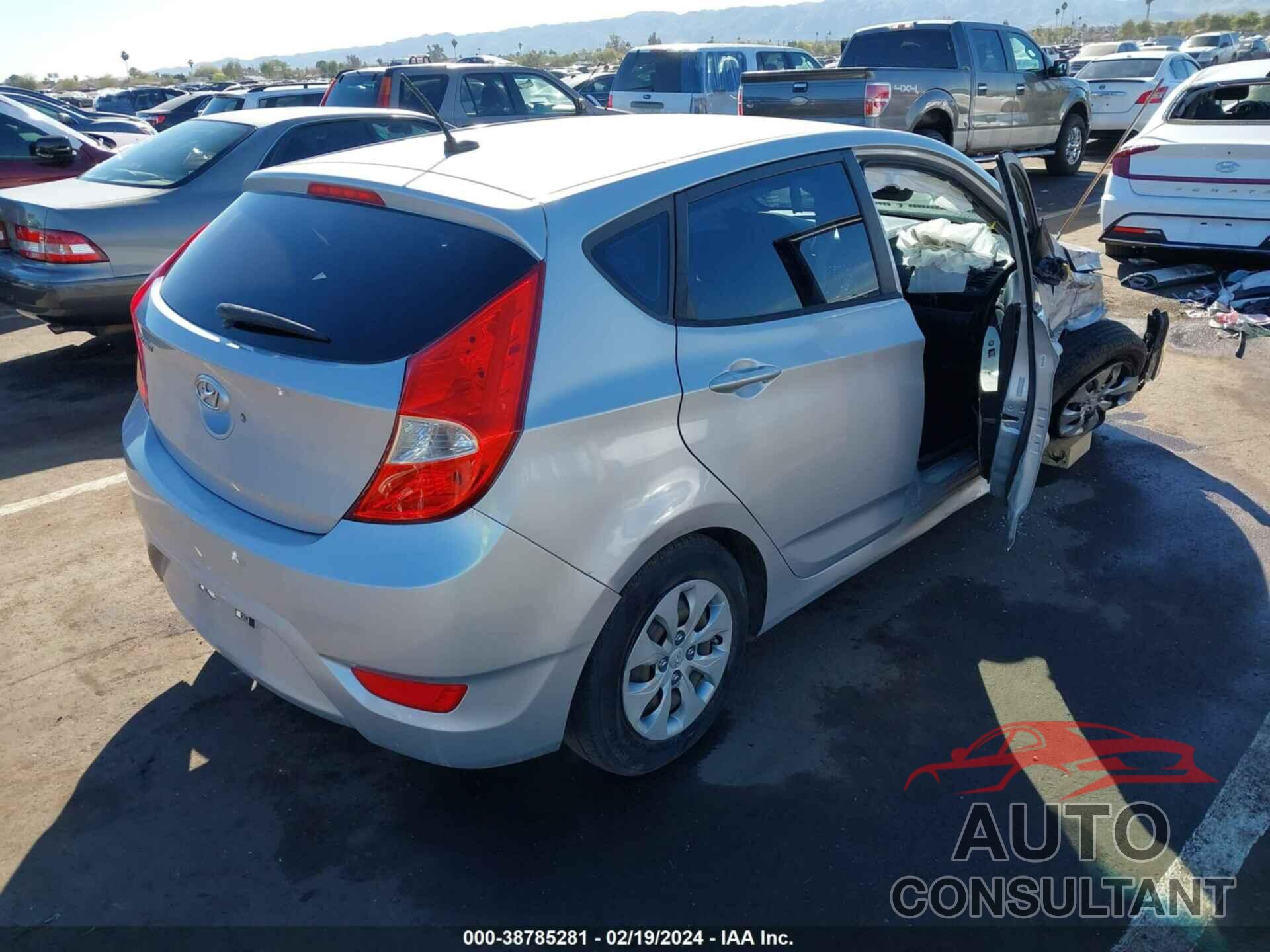 HYUNDAI ACCENT 2016 - KMHCT5AE2GU281132