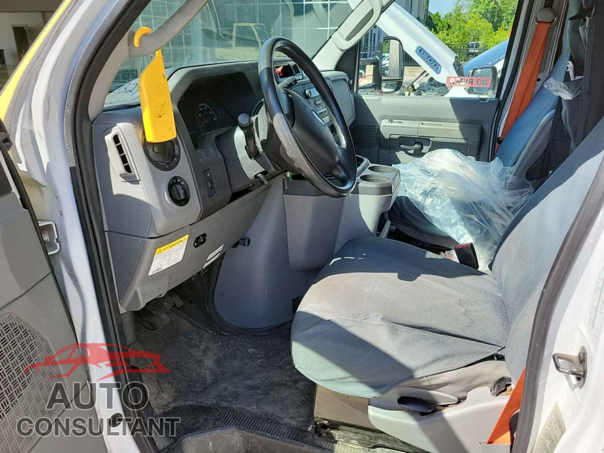 FORD E-450 CUTAWAY 2017 - 1FDXE4FS3HDC72218