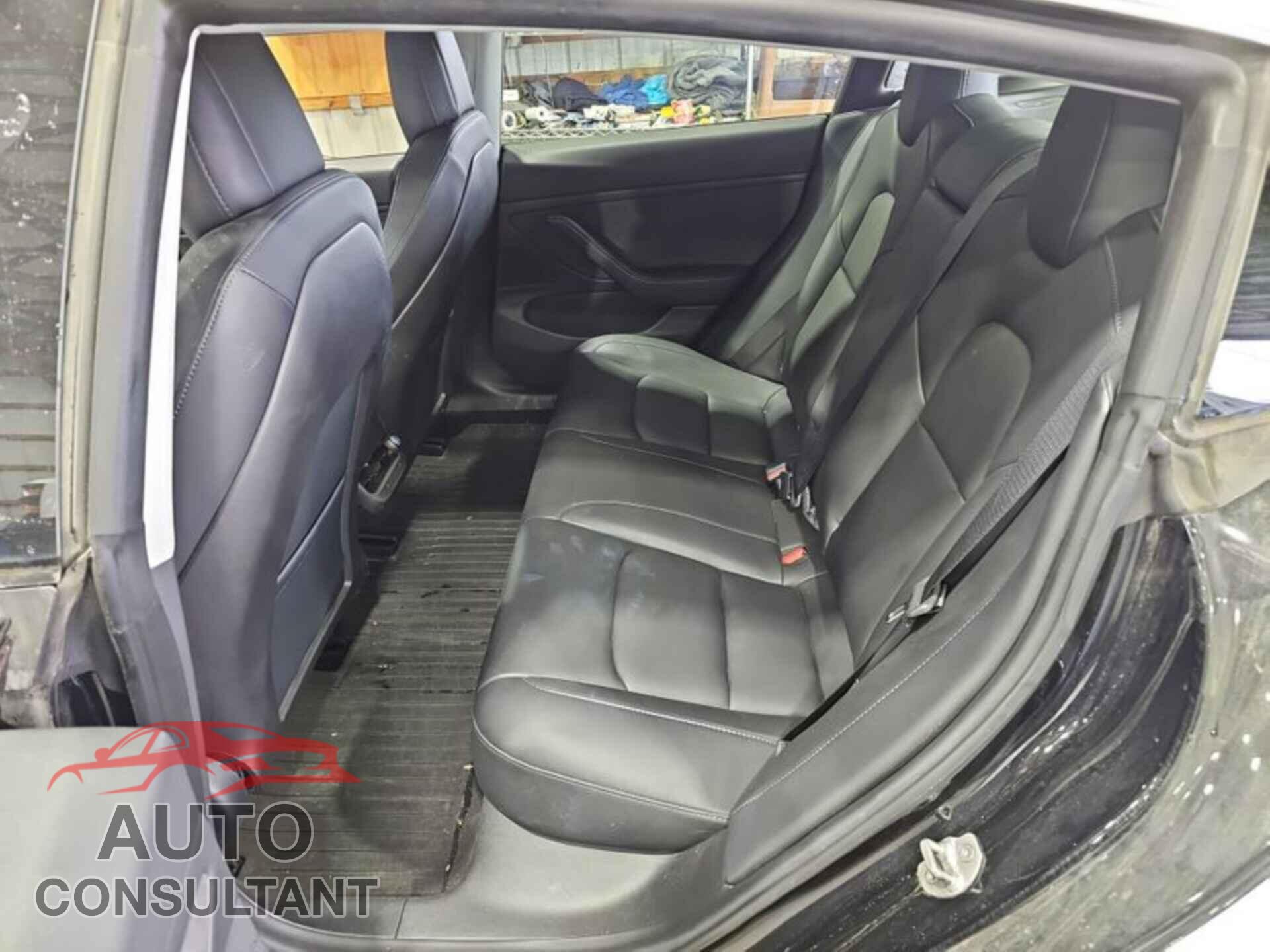 TESLA MODEL 3 2019 - 5YJ3E1EB2KF197191