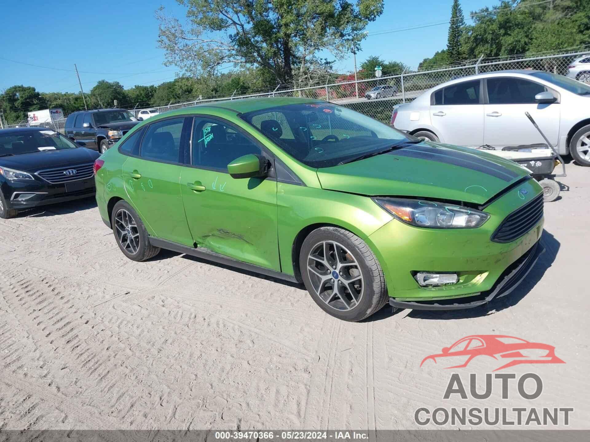 FORD FOCUS 2018 - 1FADP3FE0JL275472