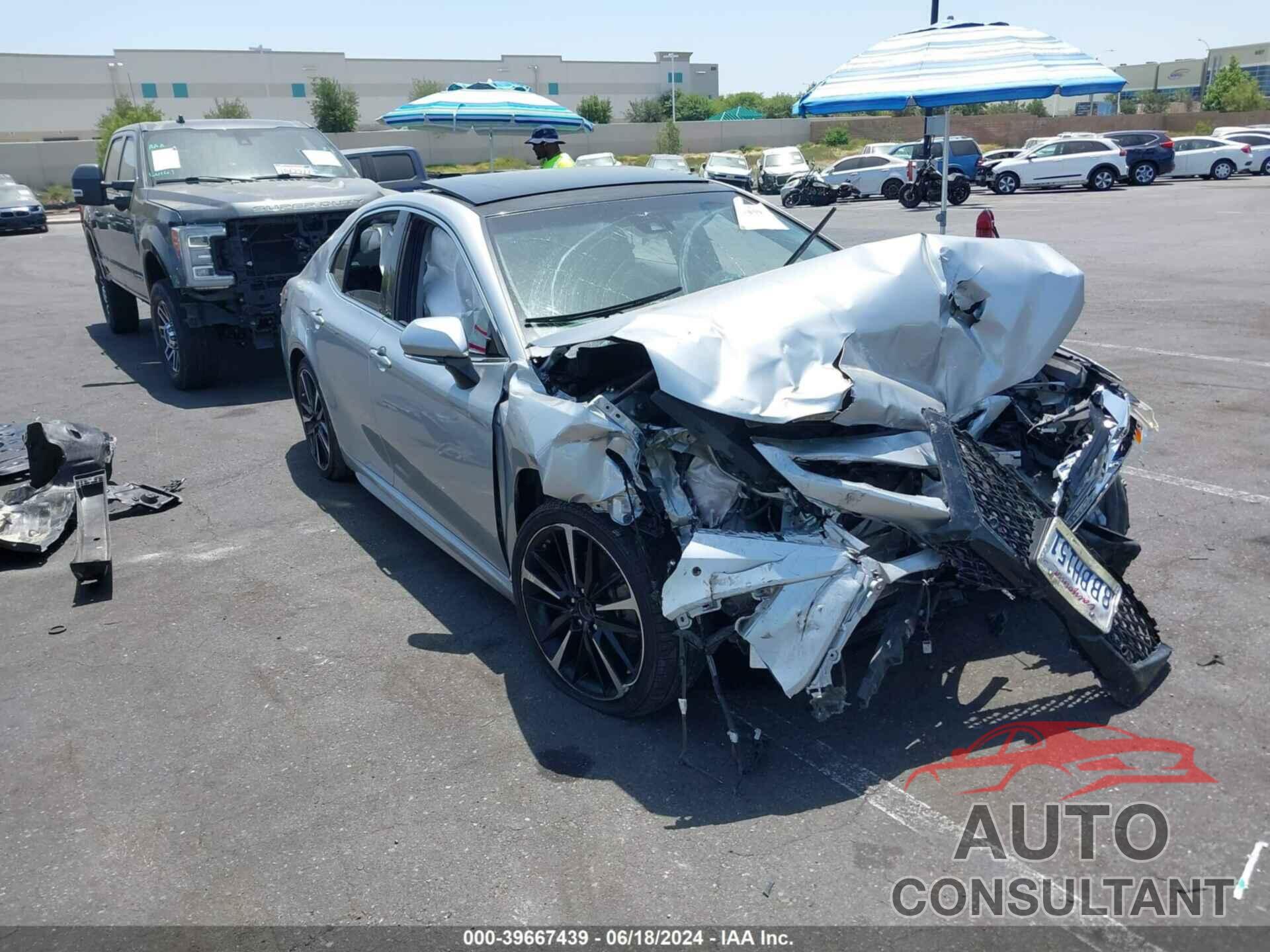 TOYOTA CAMRY 2018 - 4T1BZ1HK9JU501744