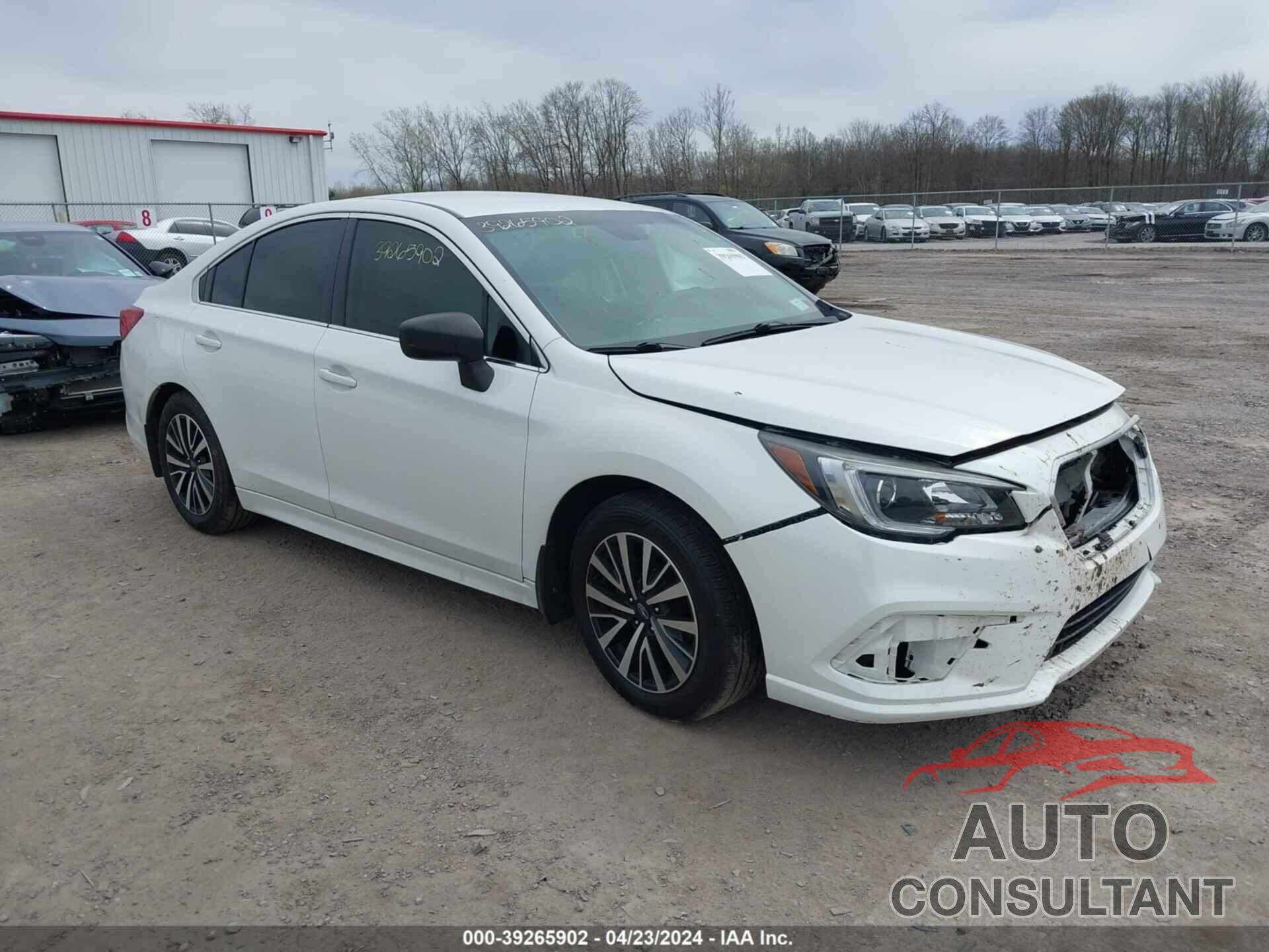 SUBARU LEGACY 2019 - 4S3BNAB66K3023169