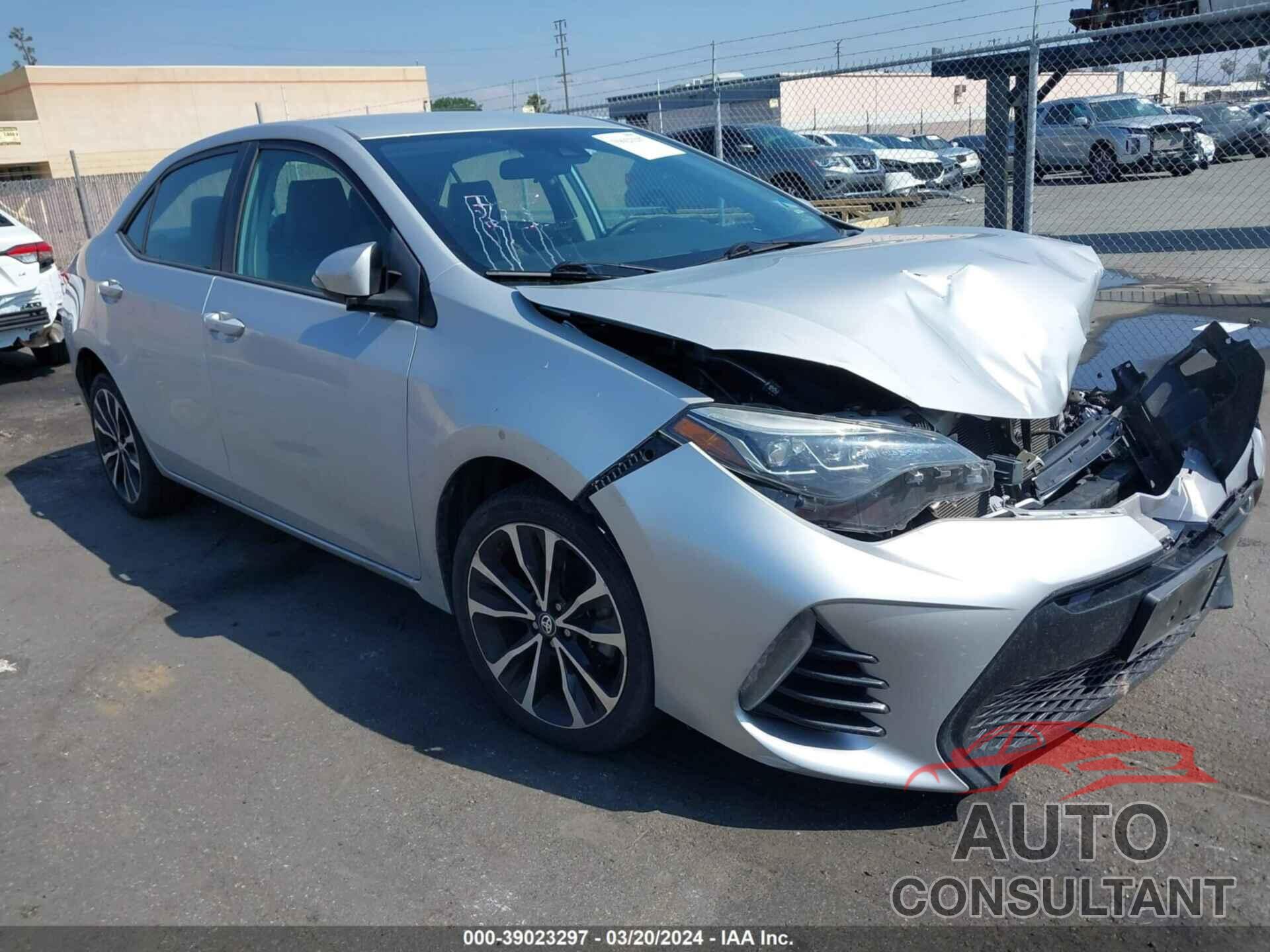 TOYOTA COROLLA 2018 - 5YFBURHE9JP781271