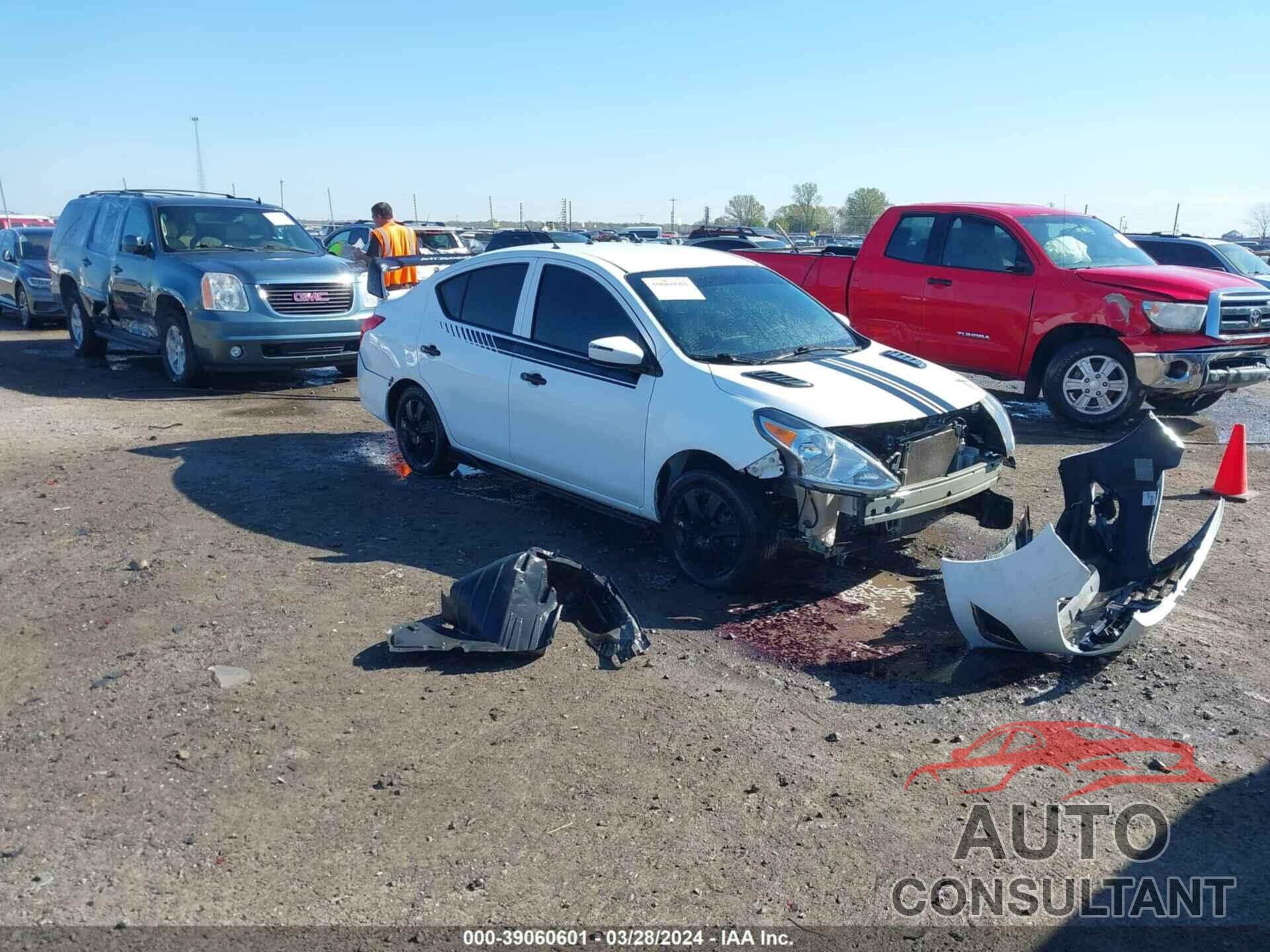 NISSAN VERSA 2016 - 3N1CN7AP8GL836853