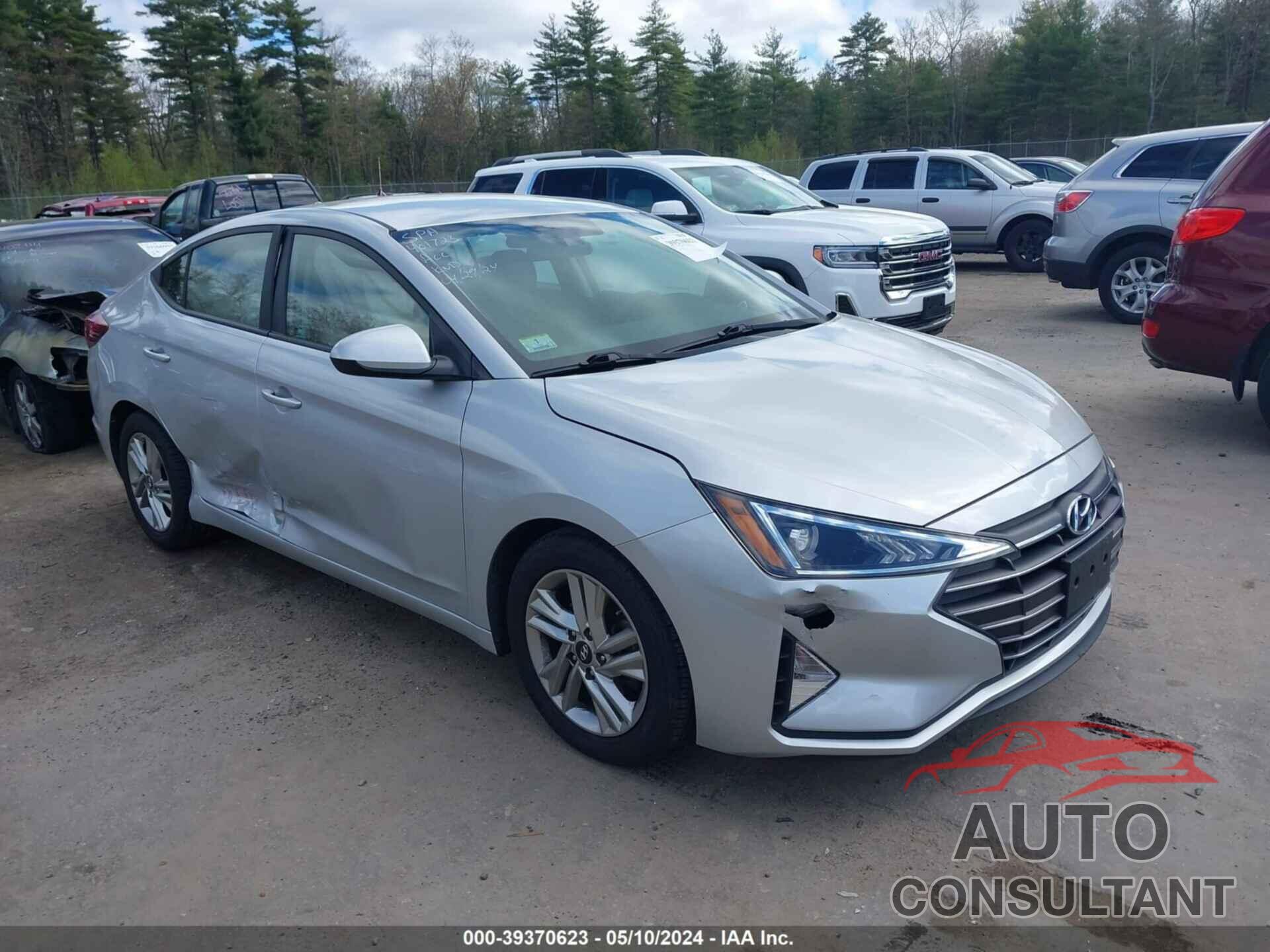 HYUNDAI ELANTRA 2019 - 5NPD84LF5KH485369