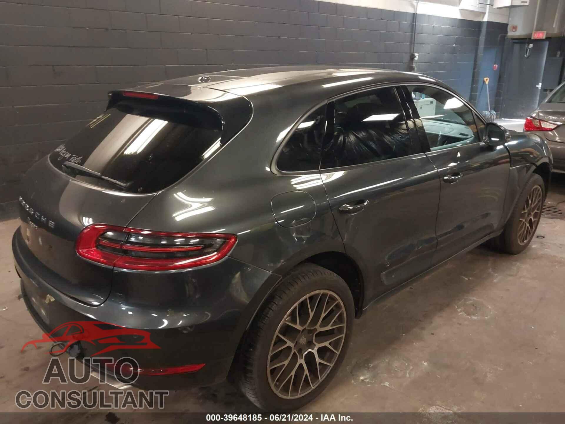 PORSCHE MACAN 2017 - WP1AA2A52HLB02173