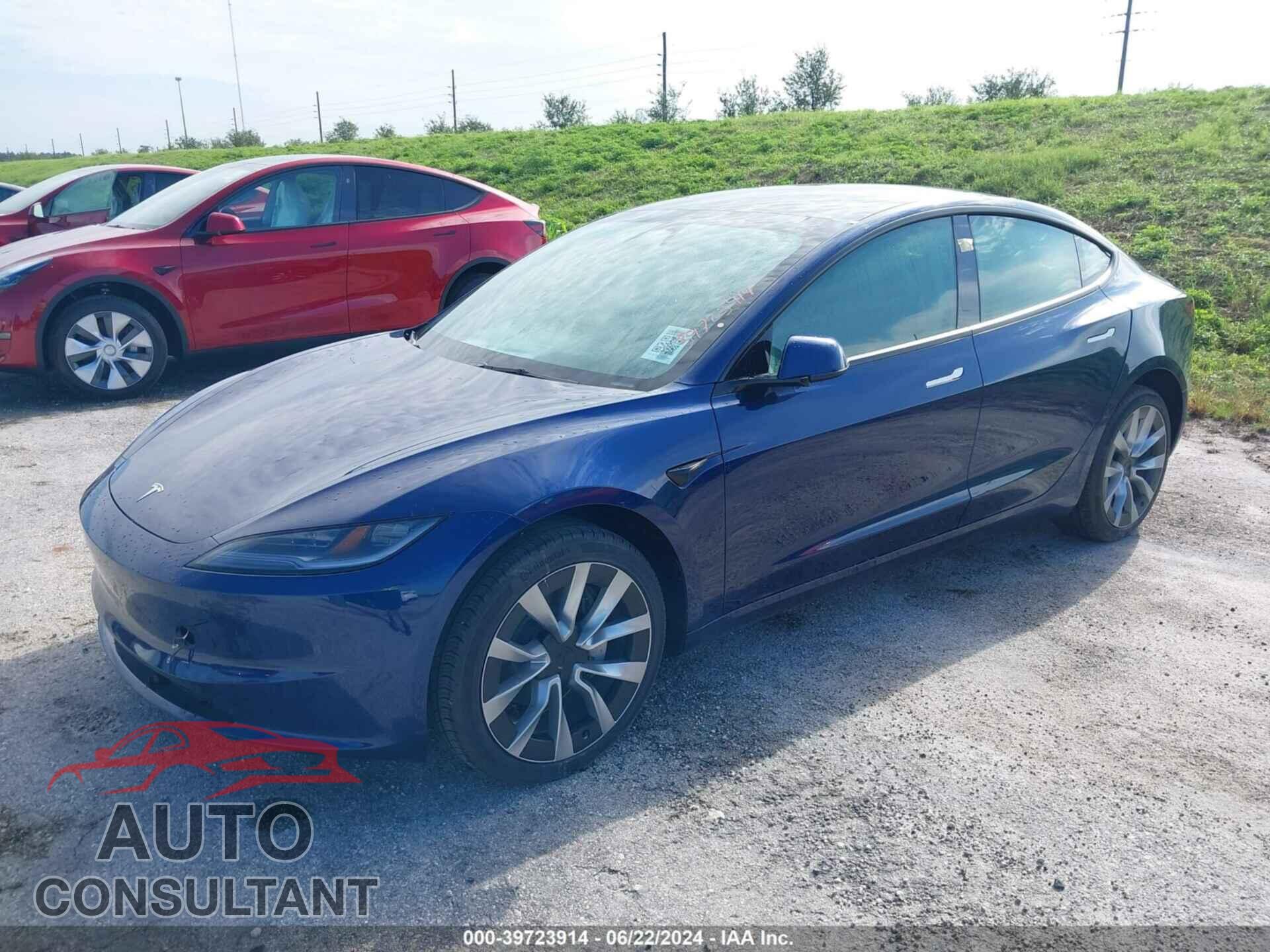 TESLA MODEL 3 2024 - 5YJ3E1EA2RF748947