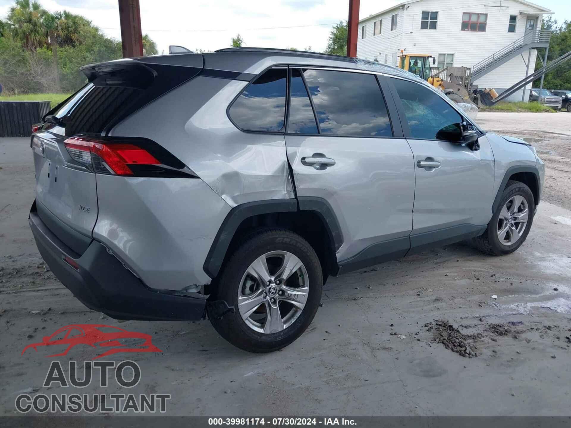 TOYOTA RAV4 2023 - 2T3W1RFV2PC224876