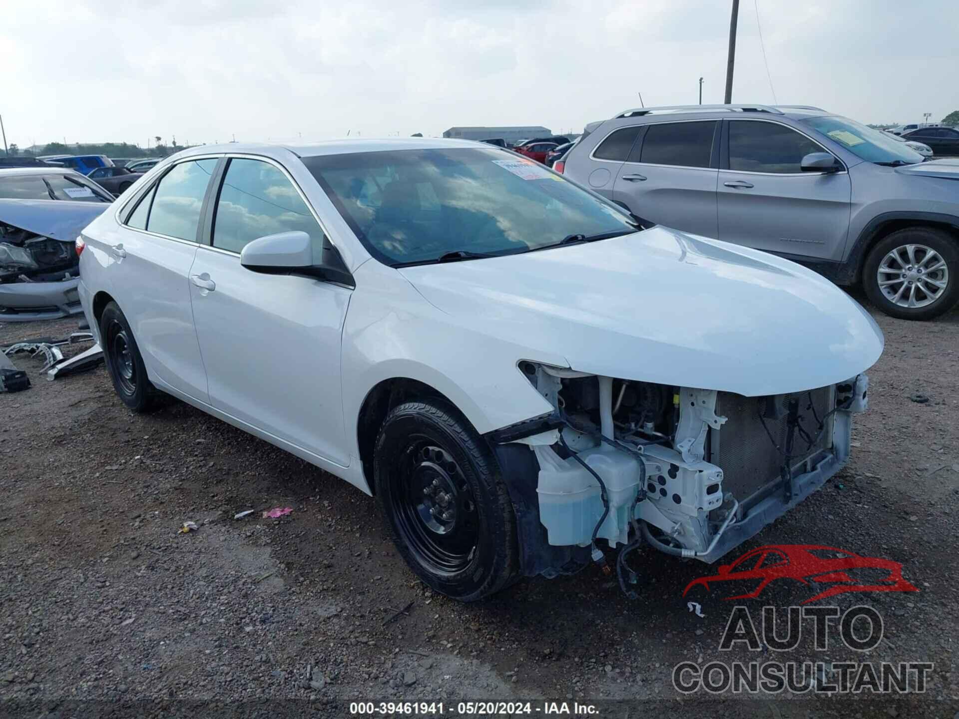 TOYOTA CAMRY 2016 - 4T4BF1FK7GR547583
