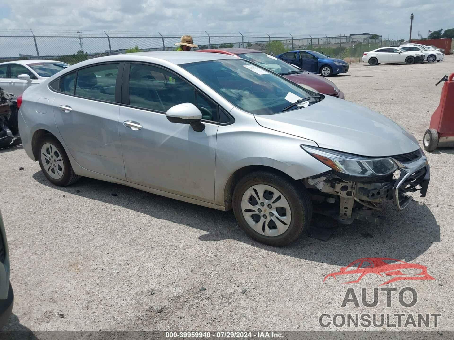 CHEVROLET CRUZE 2019 - 1G1BC5SM5K7131313