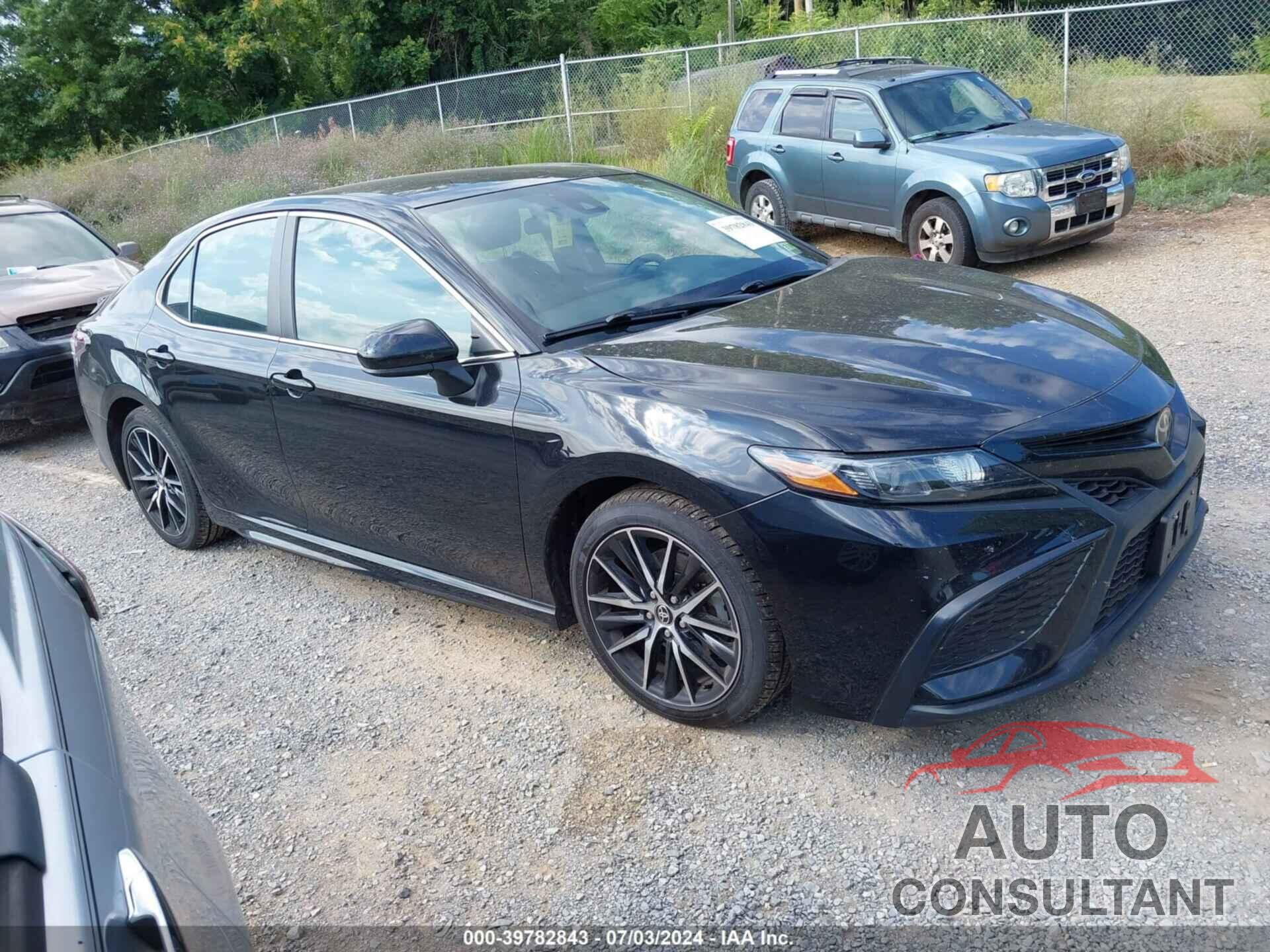 TOYOTA CAMRY 2021 - 4T1G11AK1MU405389