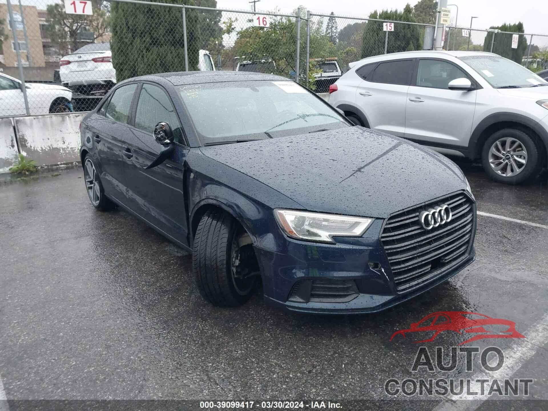 AUDI A3 2019 - WAUAUGFF2KA093966