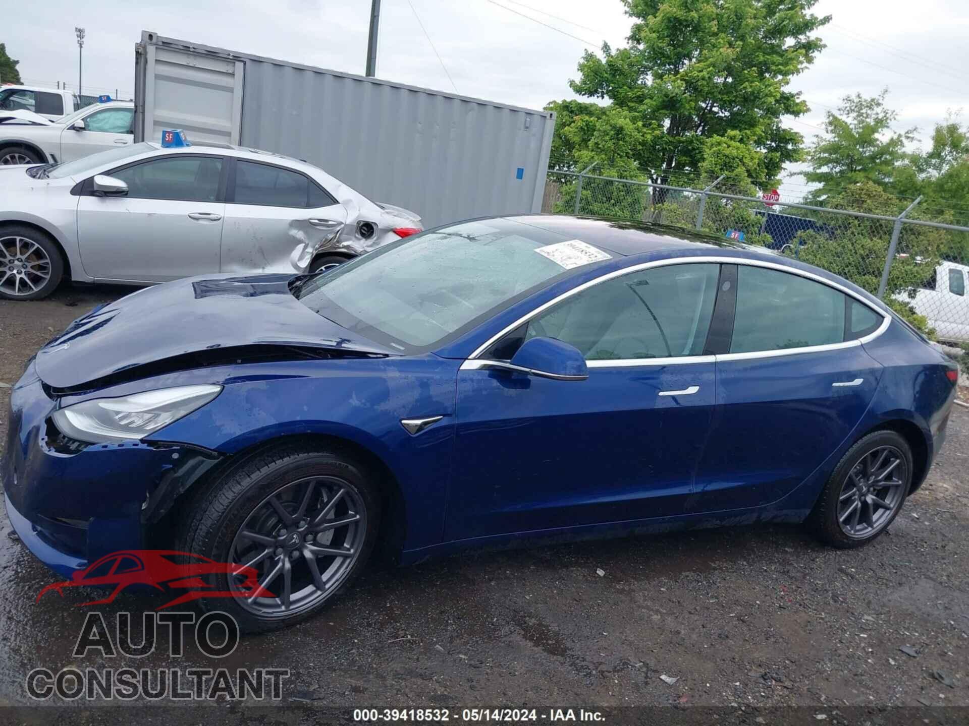 TESLA MODEL 3 2018 - 5YJ3E1EB2JF064929