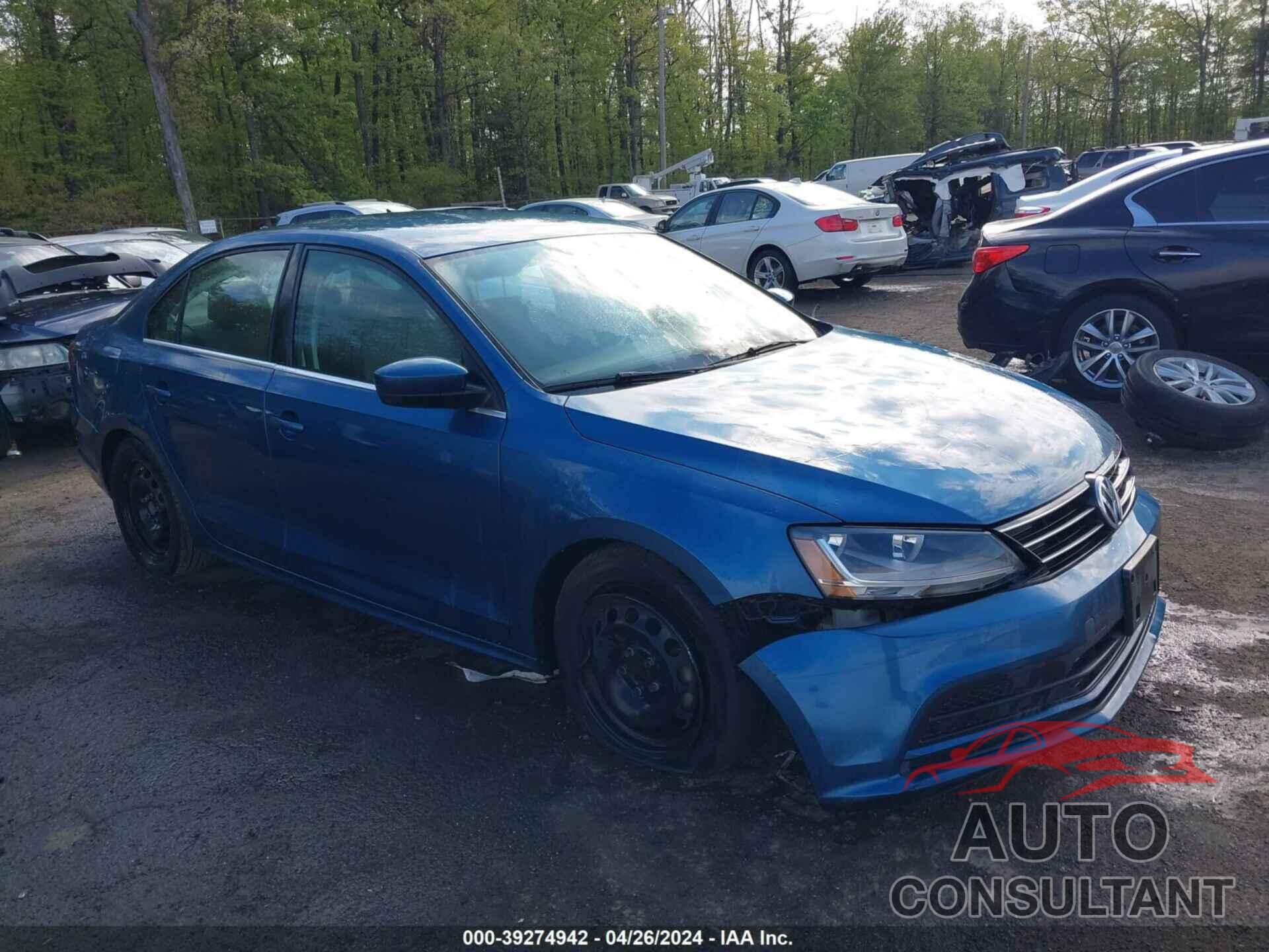 VOLKSWAGEN JETTA 2017 - 3VW2B7AJ5HM372815