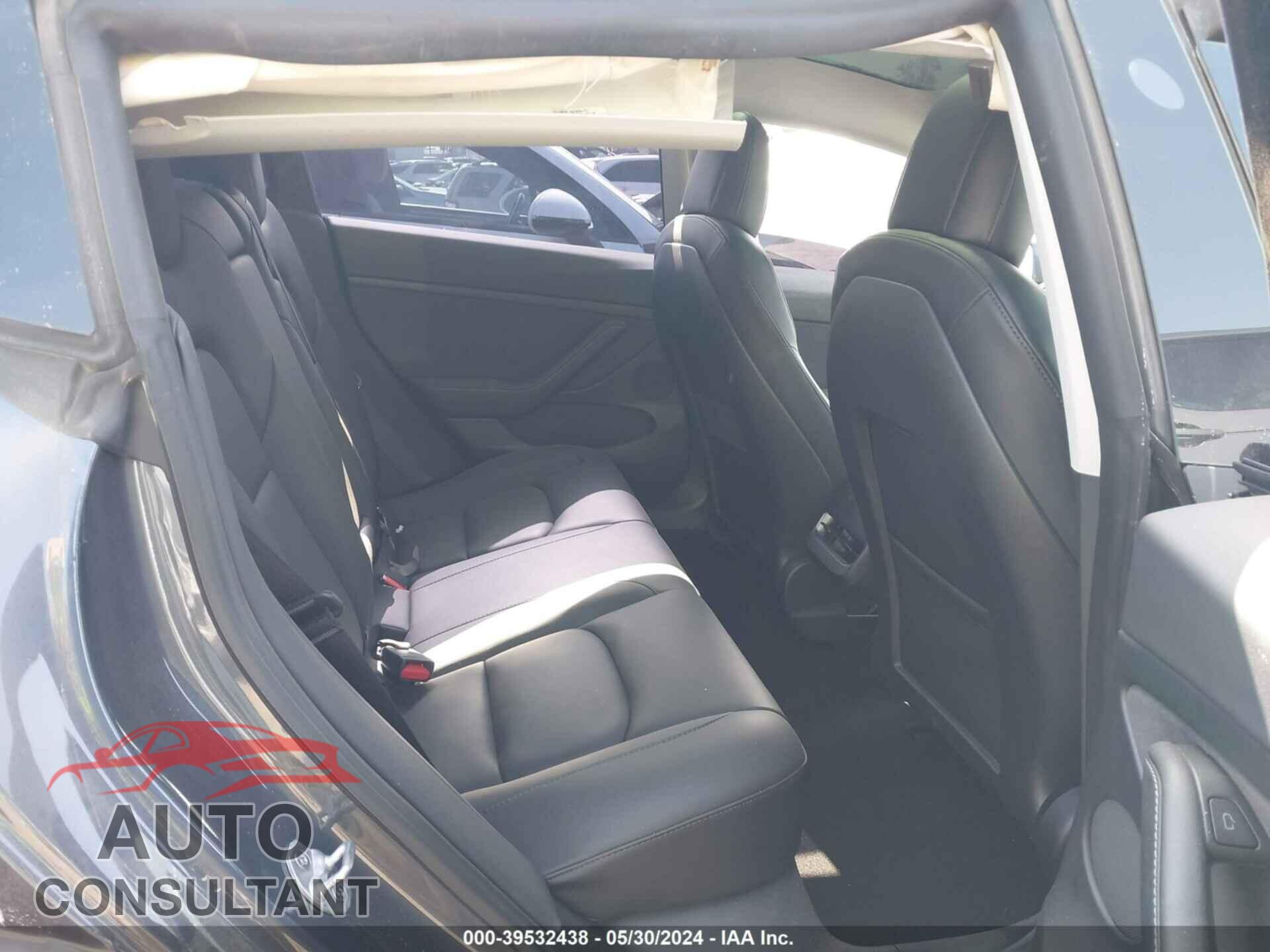 TESLA MODEL 3 2022 - 5YJ3E1EB3NF249058