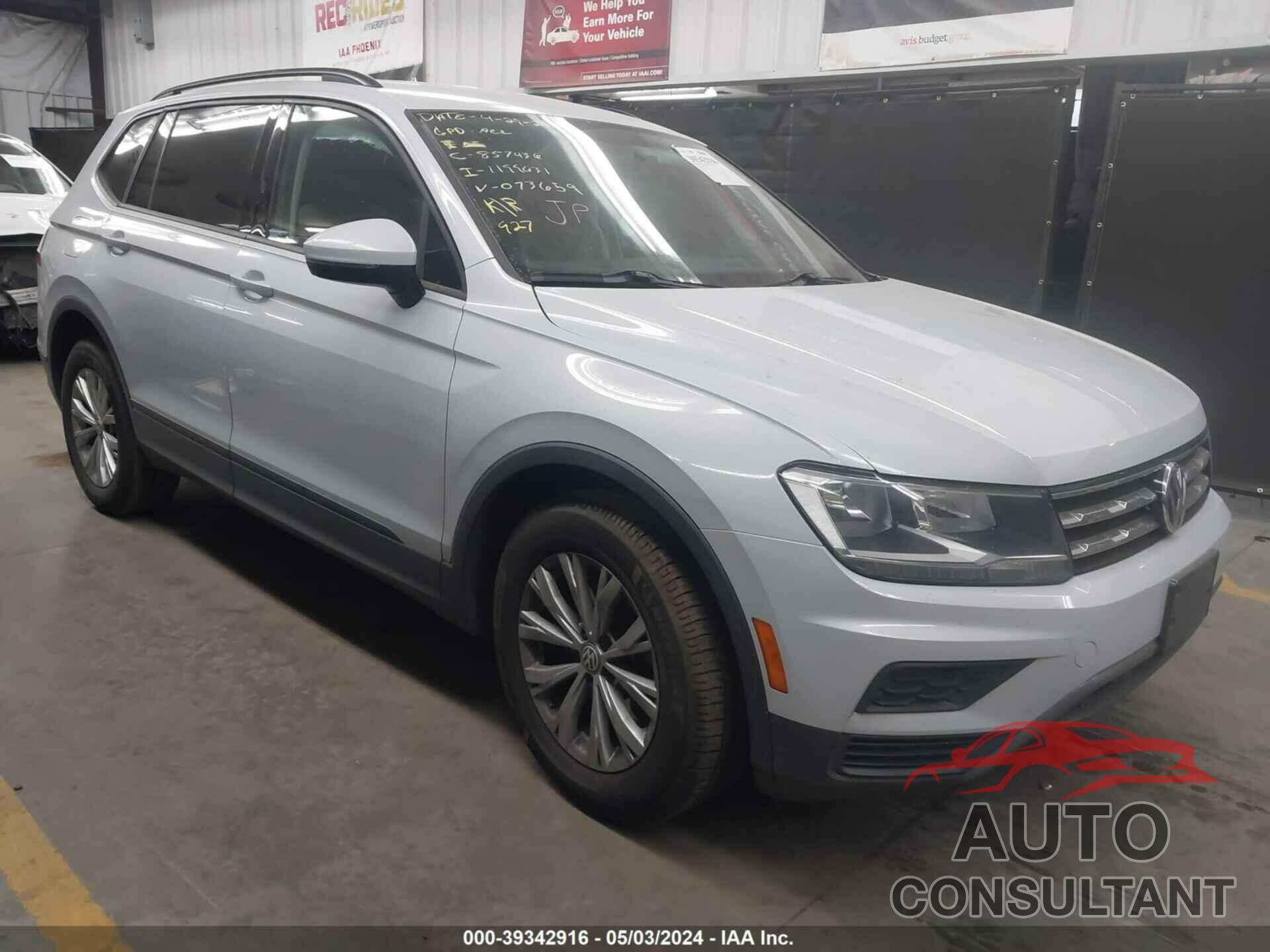 VOLKSWAGEN TIGUAN 2018 - 3VV1B7AX9JM073659