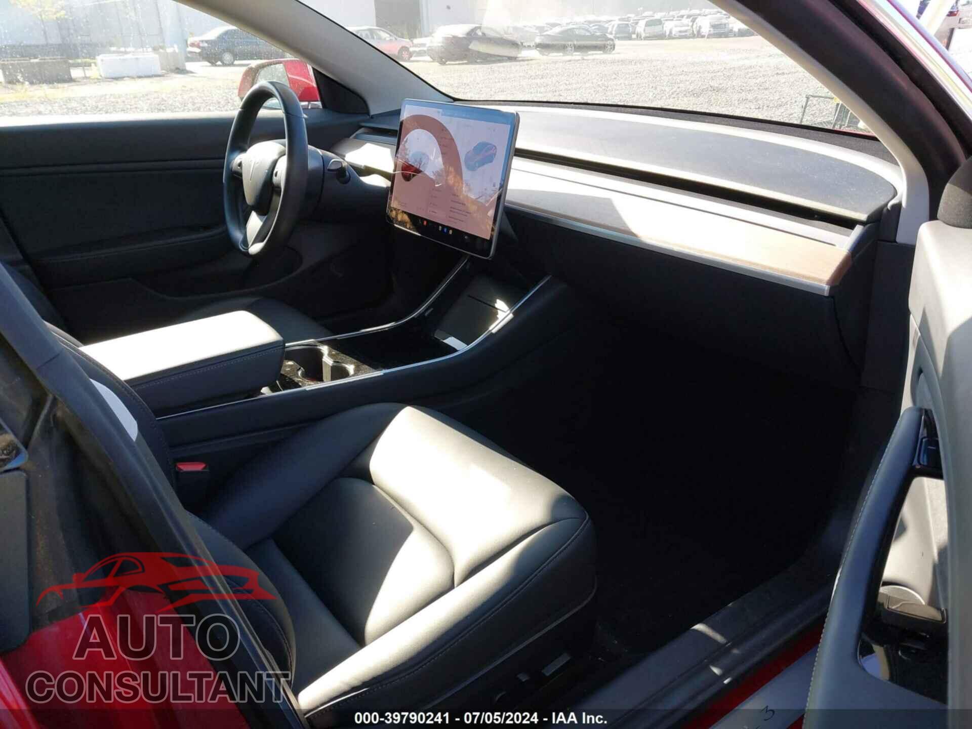 TESLA MODEL 3 2019 - 5YJ3E1EB9KF189718