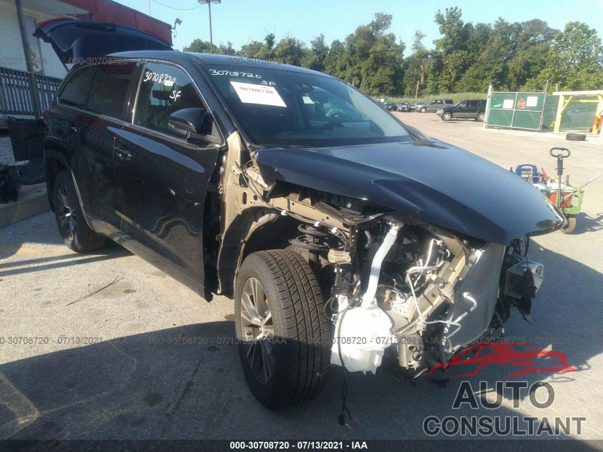 TOYOTA HIGHLANDER 2018 - 5TDBZRFH5JS854965
