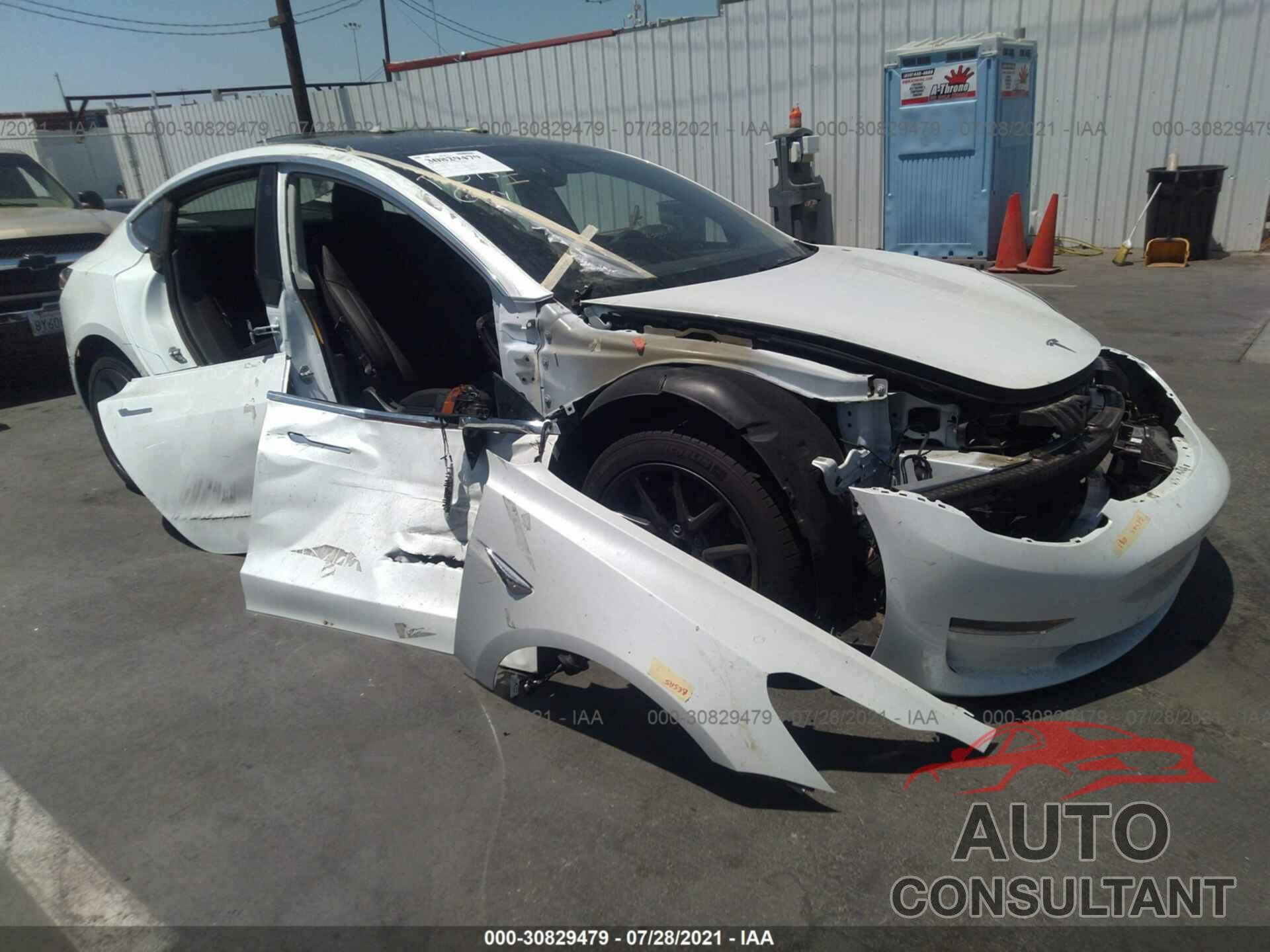 TESLA MODEL 3 2020 - 5YJ3E1EA5LF799382