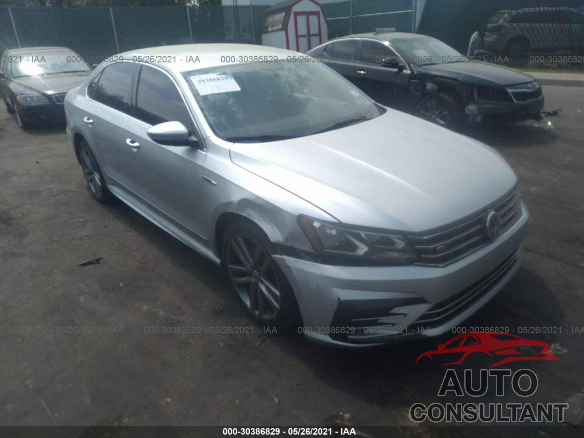 VOLKSWAGEN PASSAT 2017 - 1VWDT7A30HC038023