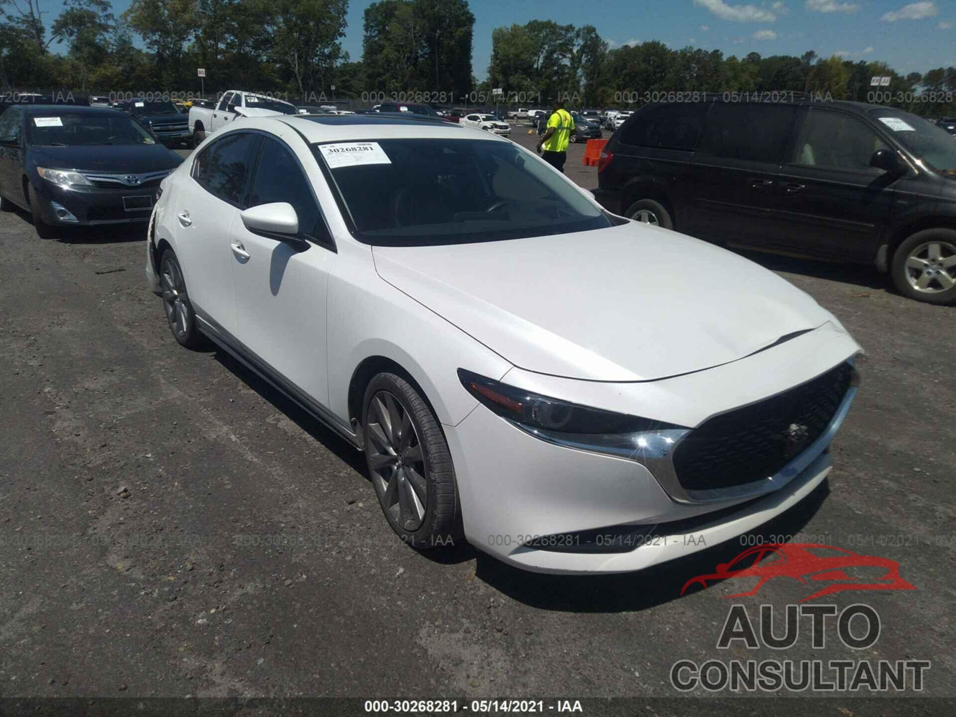 MAZDA MAZDA3 SEDAN 2019 - JM1BPACM1K1100968