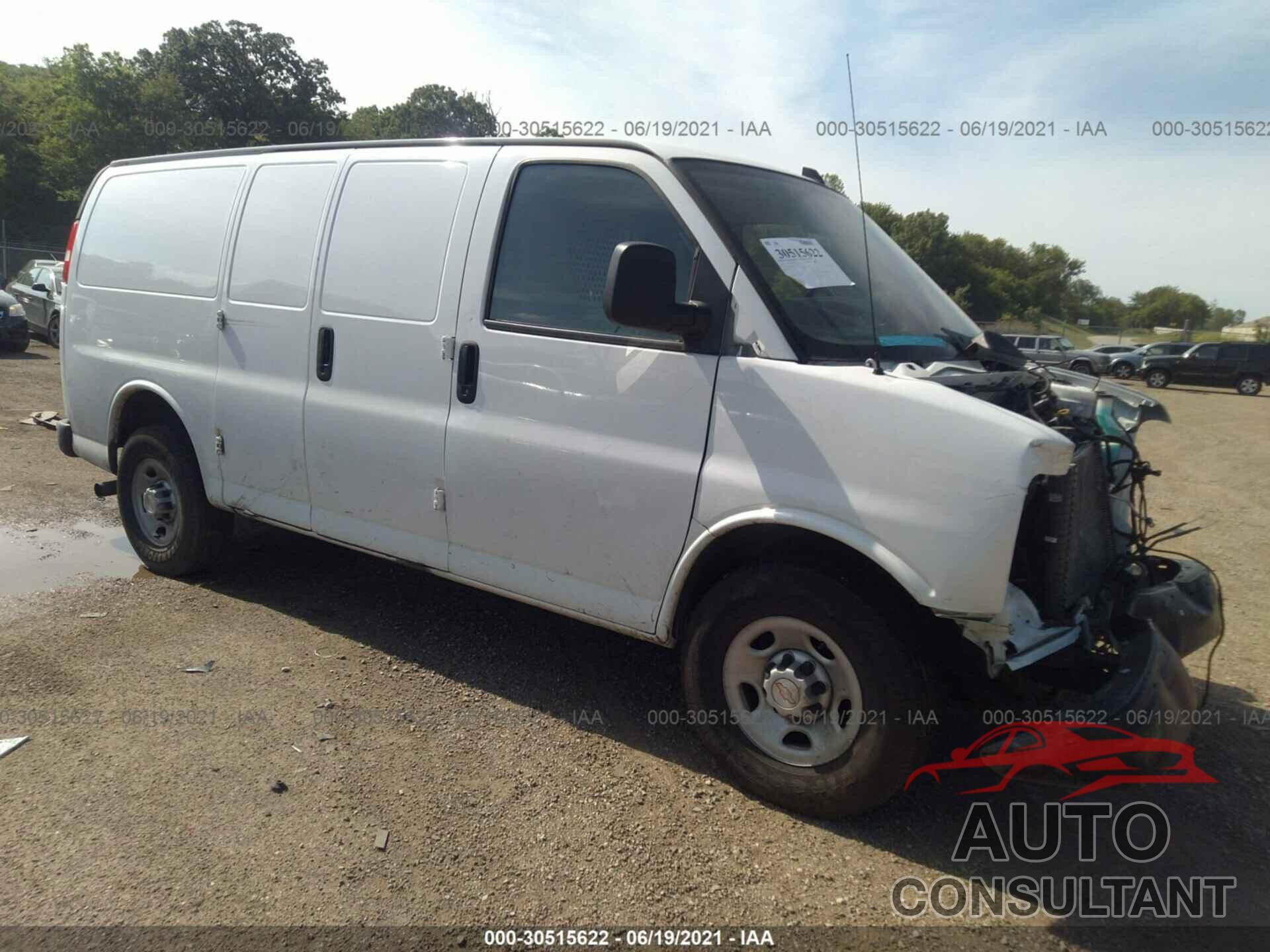 CHEVROLET EXPRESS CARGO VAN 2018 - 1GCWGAFG6J1333377