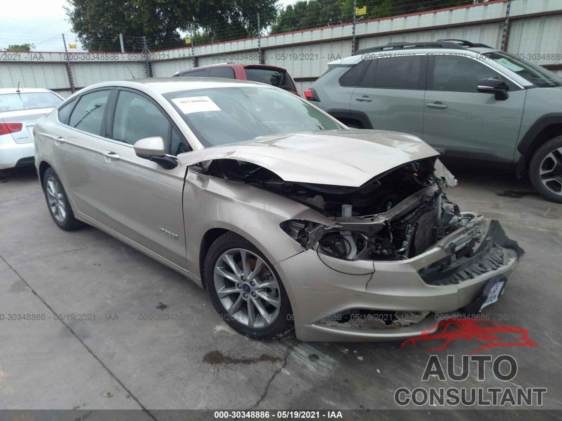 FORD FUSION 2017 - 3FA6P0LU3HR385494