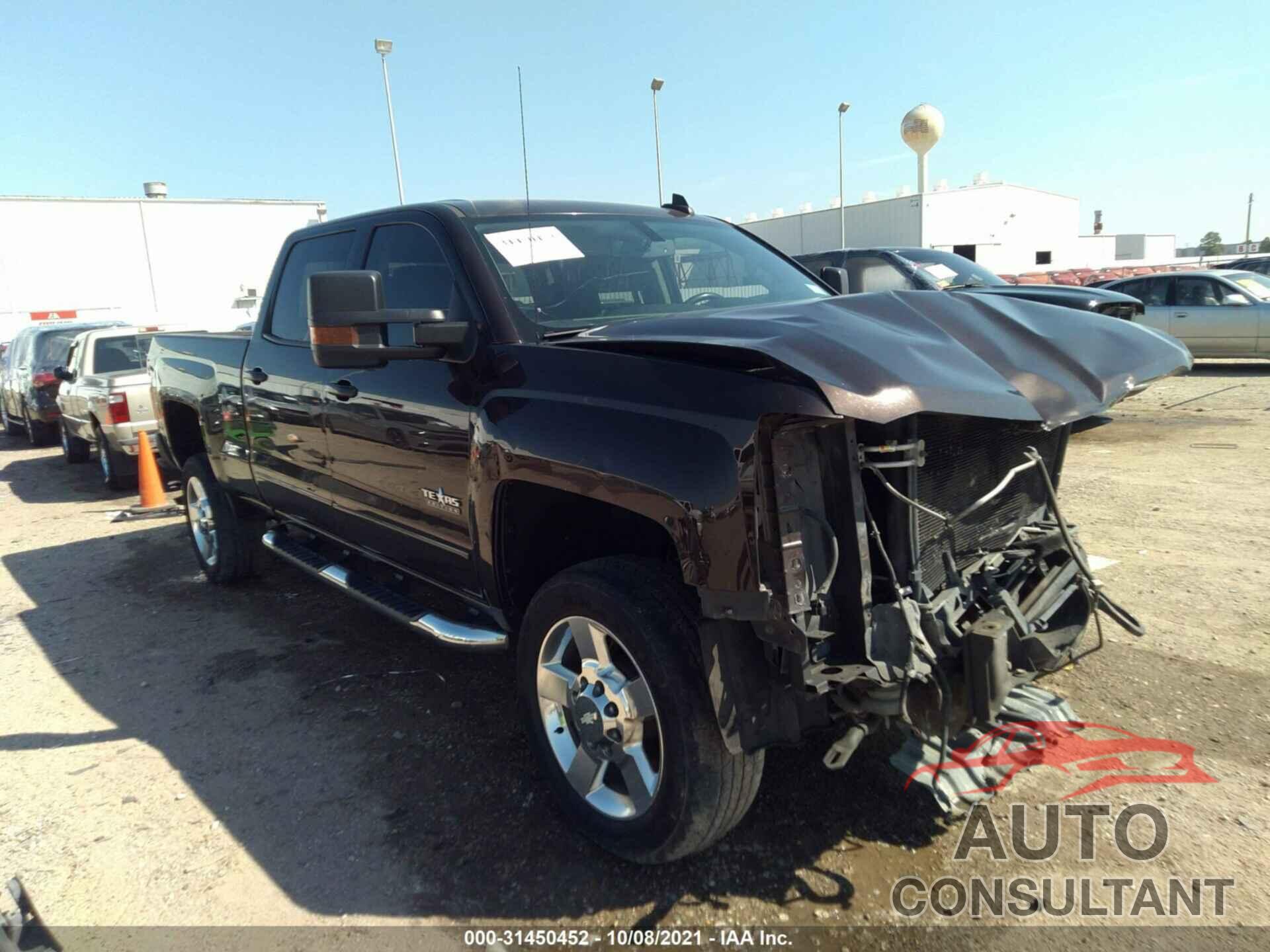 CHEVROLET SILVERADO 2500HD 2018 - 1GC1CVEG5JF186700