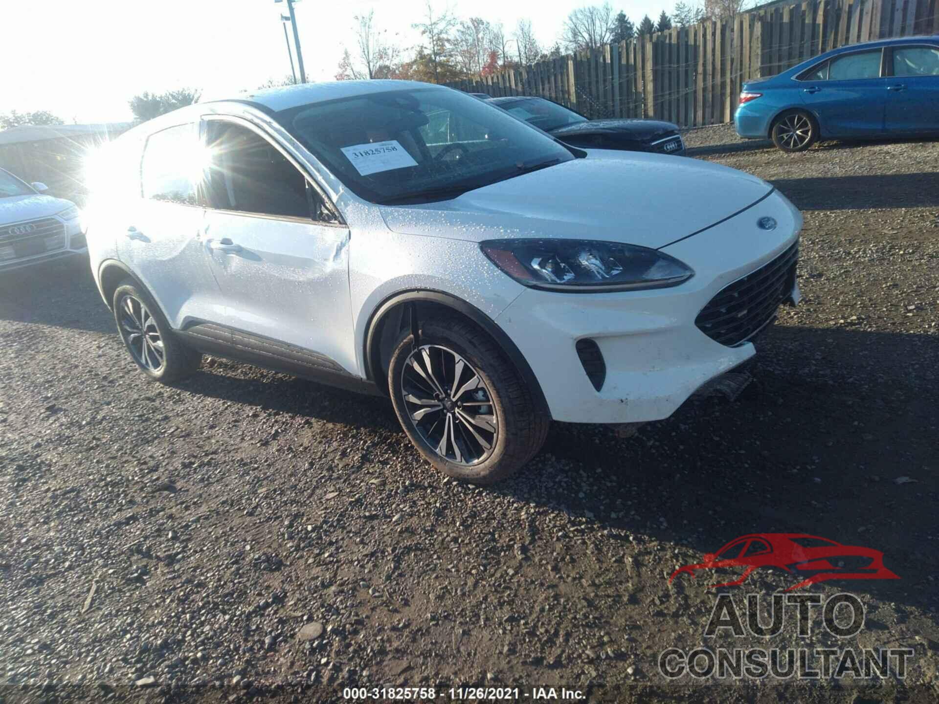 FORD ESCAPE 2021 - 1FMCU9G64MUA97357