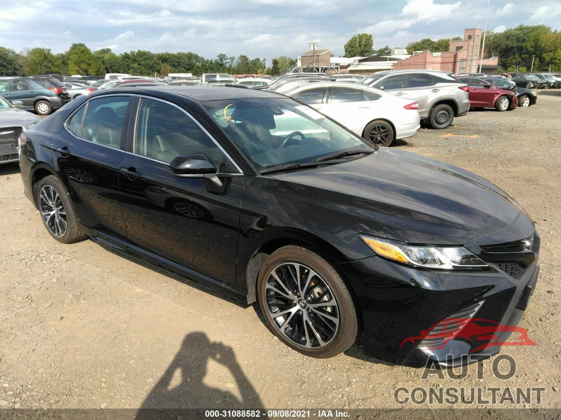 TOYOTA CAMRY 2019 - 4T1B11HK3KU198260