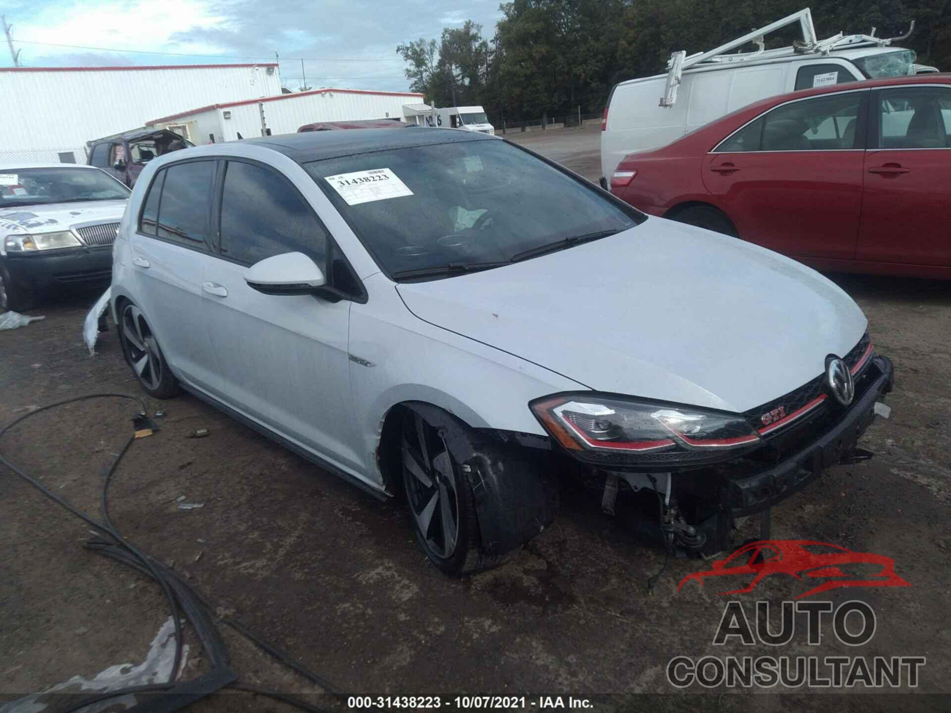 VOLKSWAGEN GOLF GTI 2019 - 3VW5T7AU9KM011759