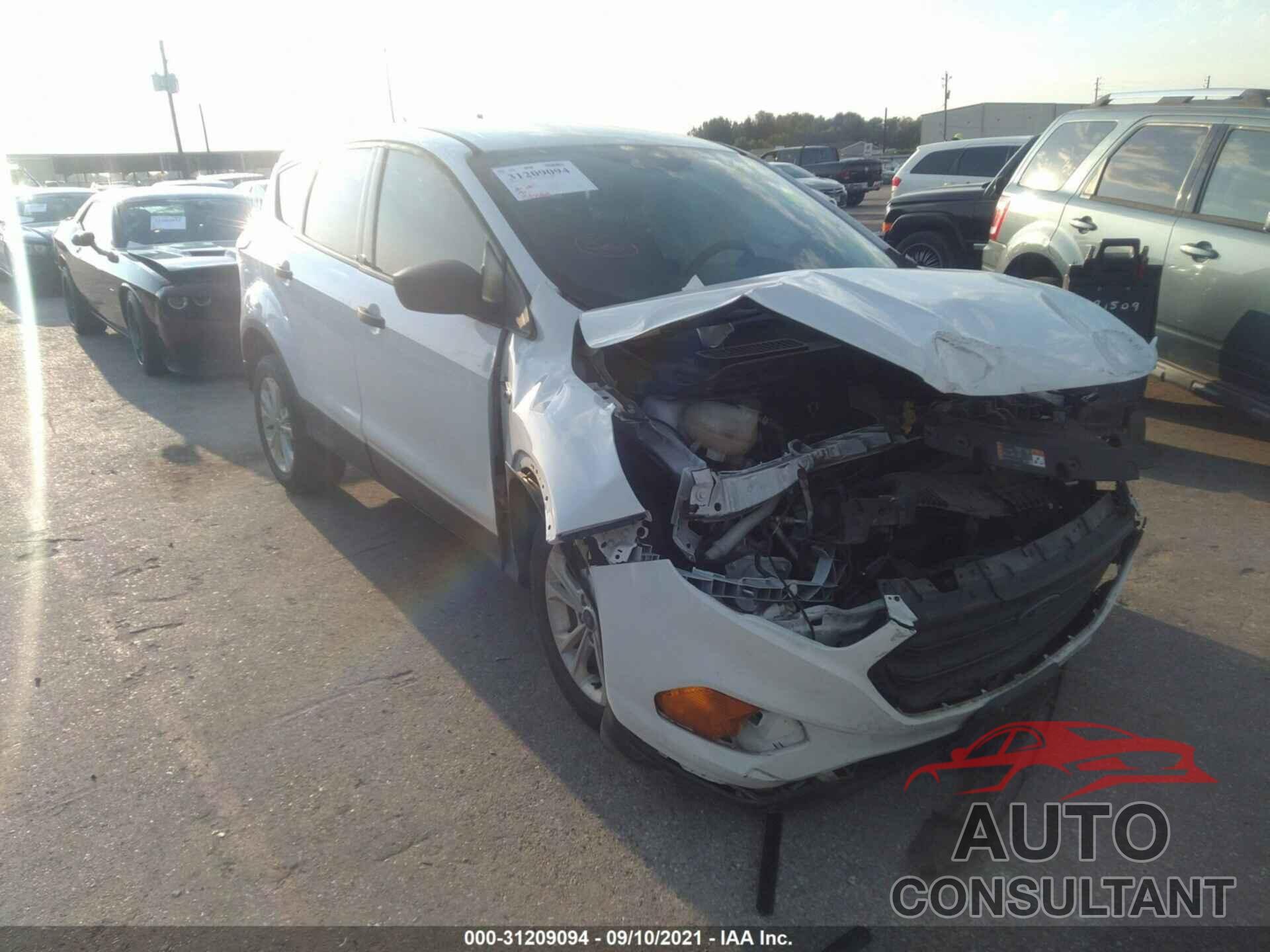 FORD ESCAPE 2017 - 1FMCU0F76HUA93595