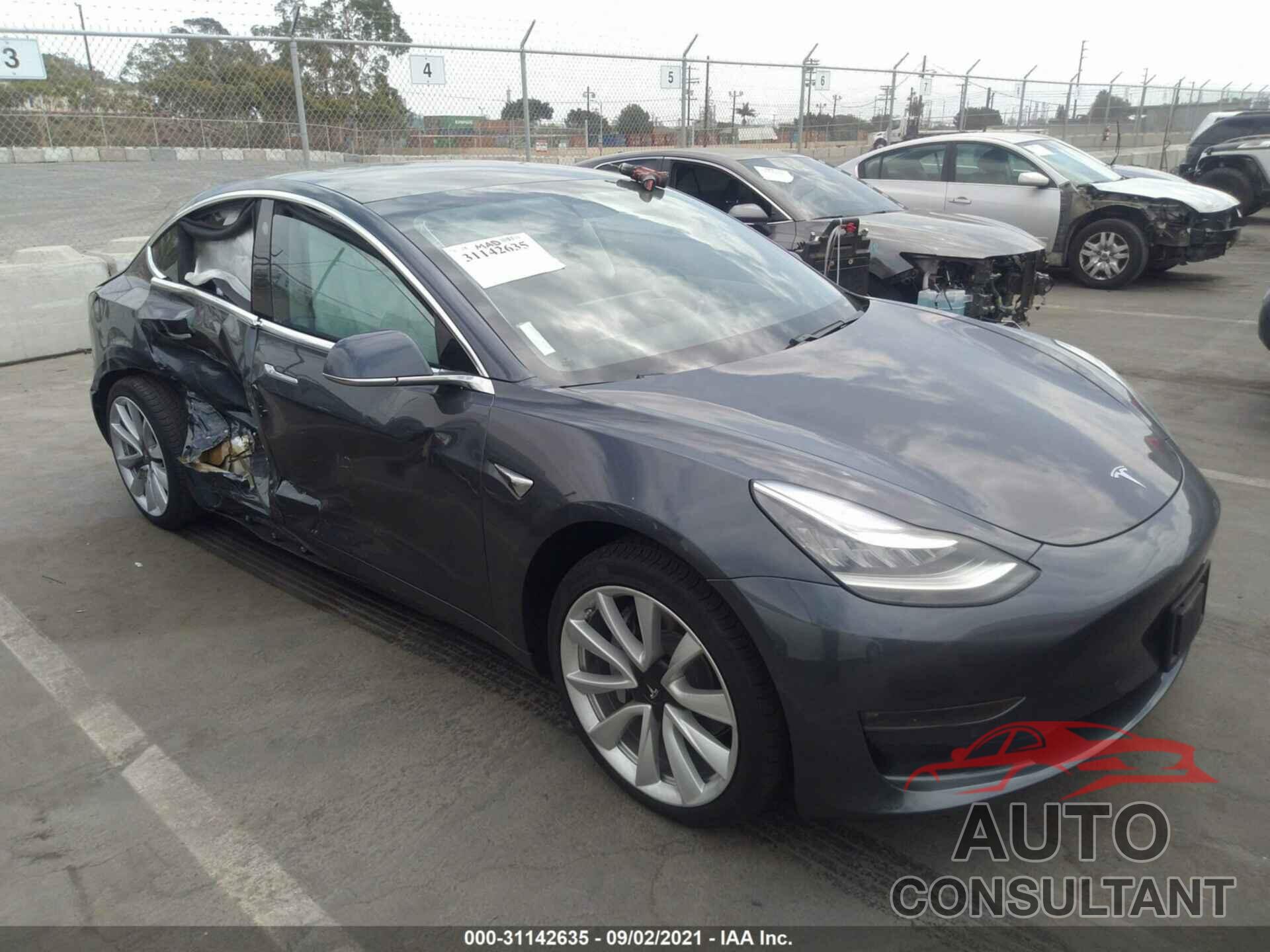 TESLA MODEL 3 2019 - 5YJ3E1EB1KF529928