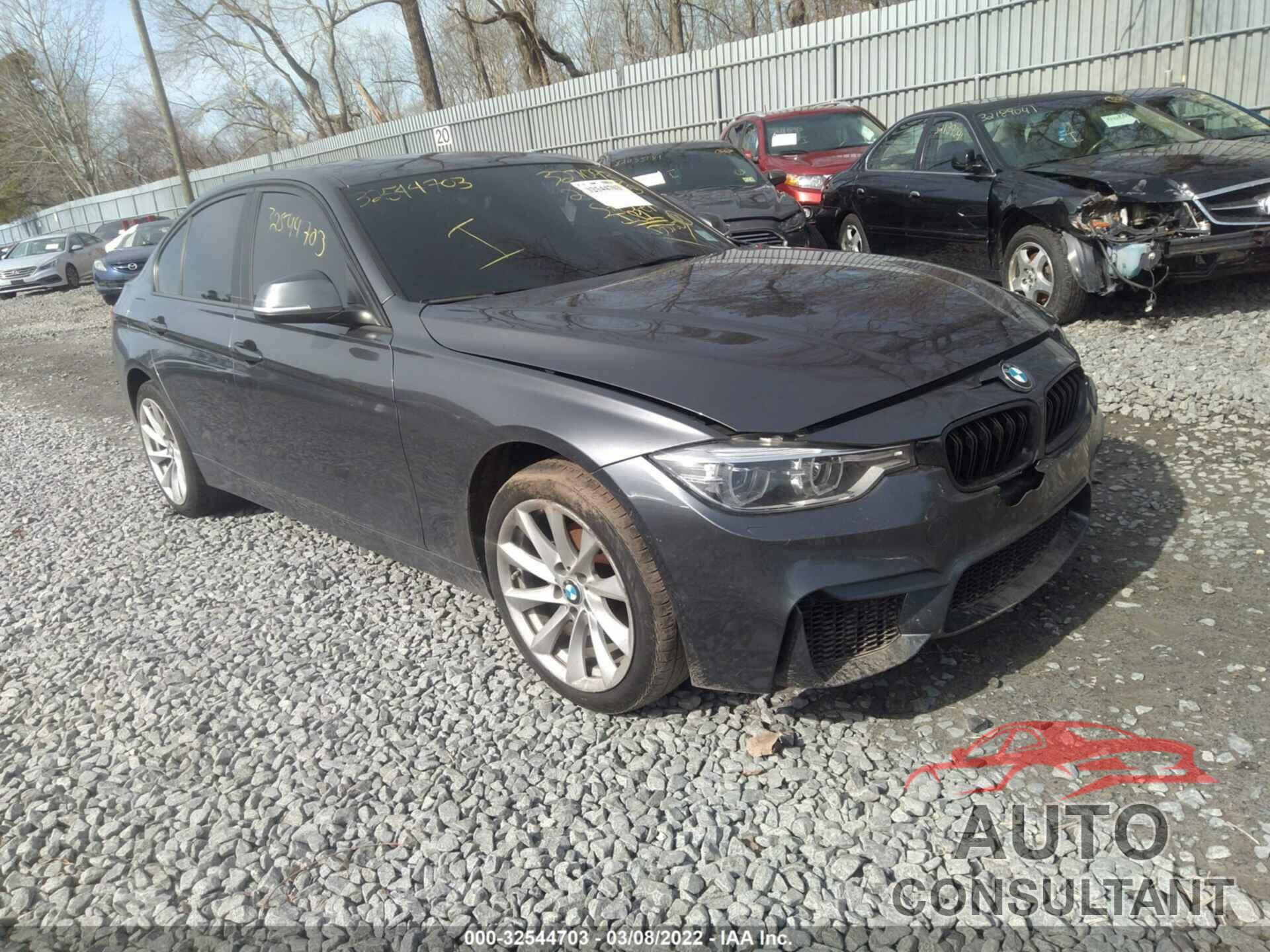 BMW 3 SERIES 2018 - WBA8A3C55JA357594