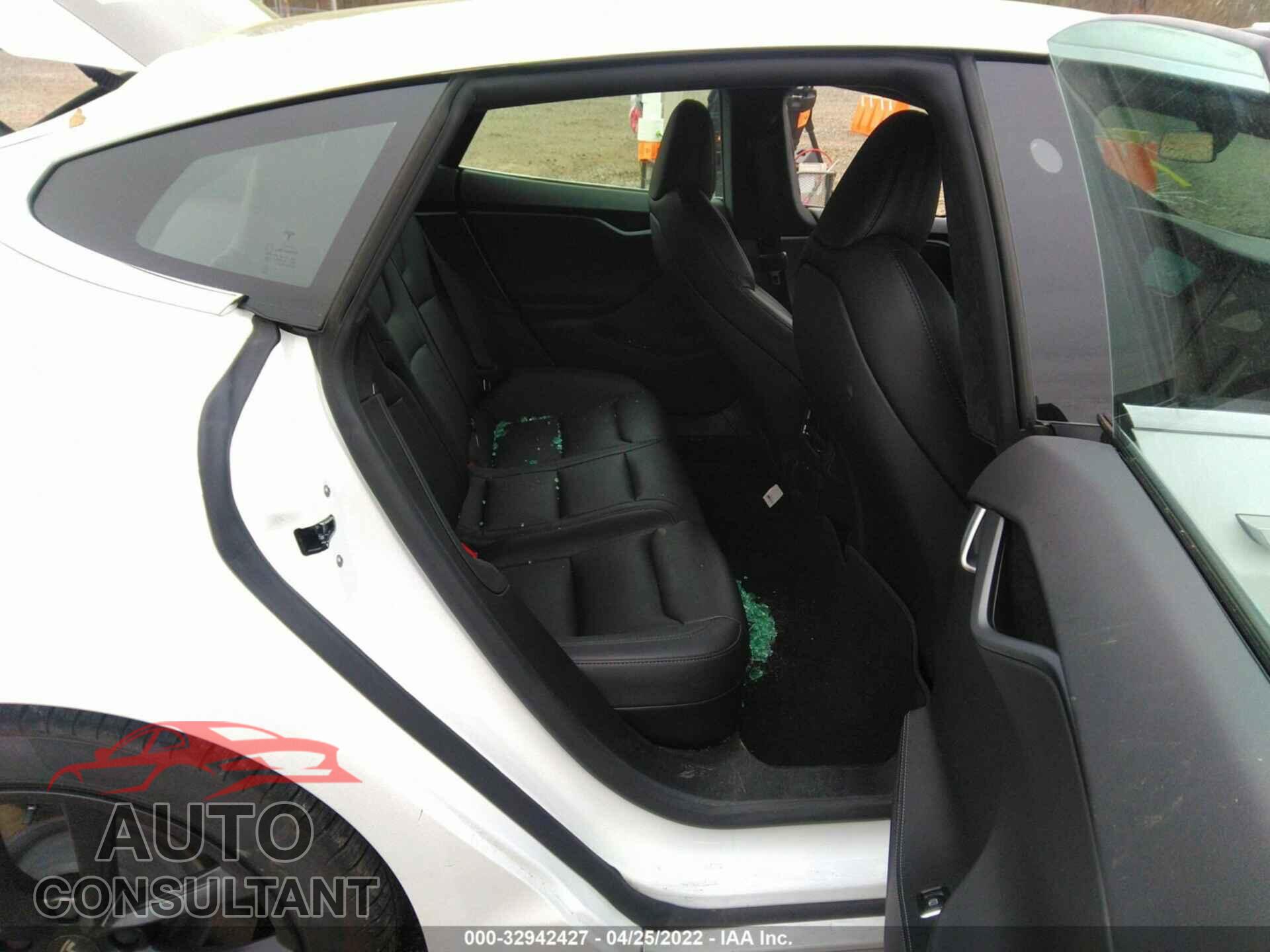 TESLA MODEL S 2021 - 5YJSA1E2XMF421589