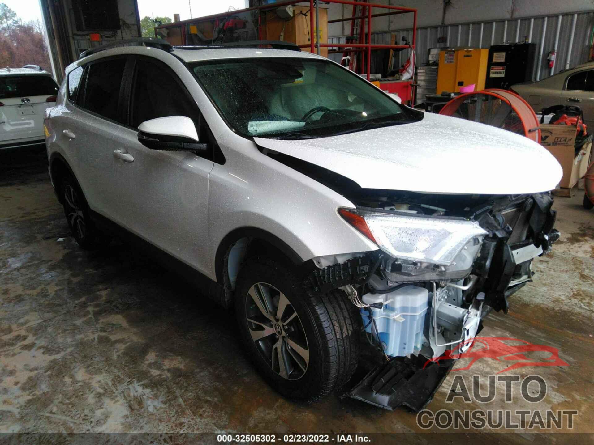 TOYOTA RAV4 2018 - JTMWFREV9JJ745780