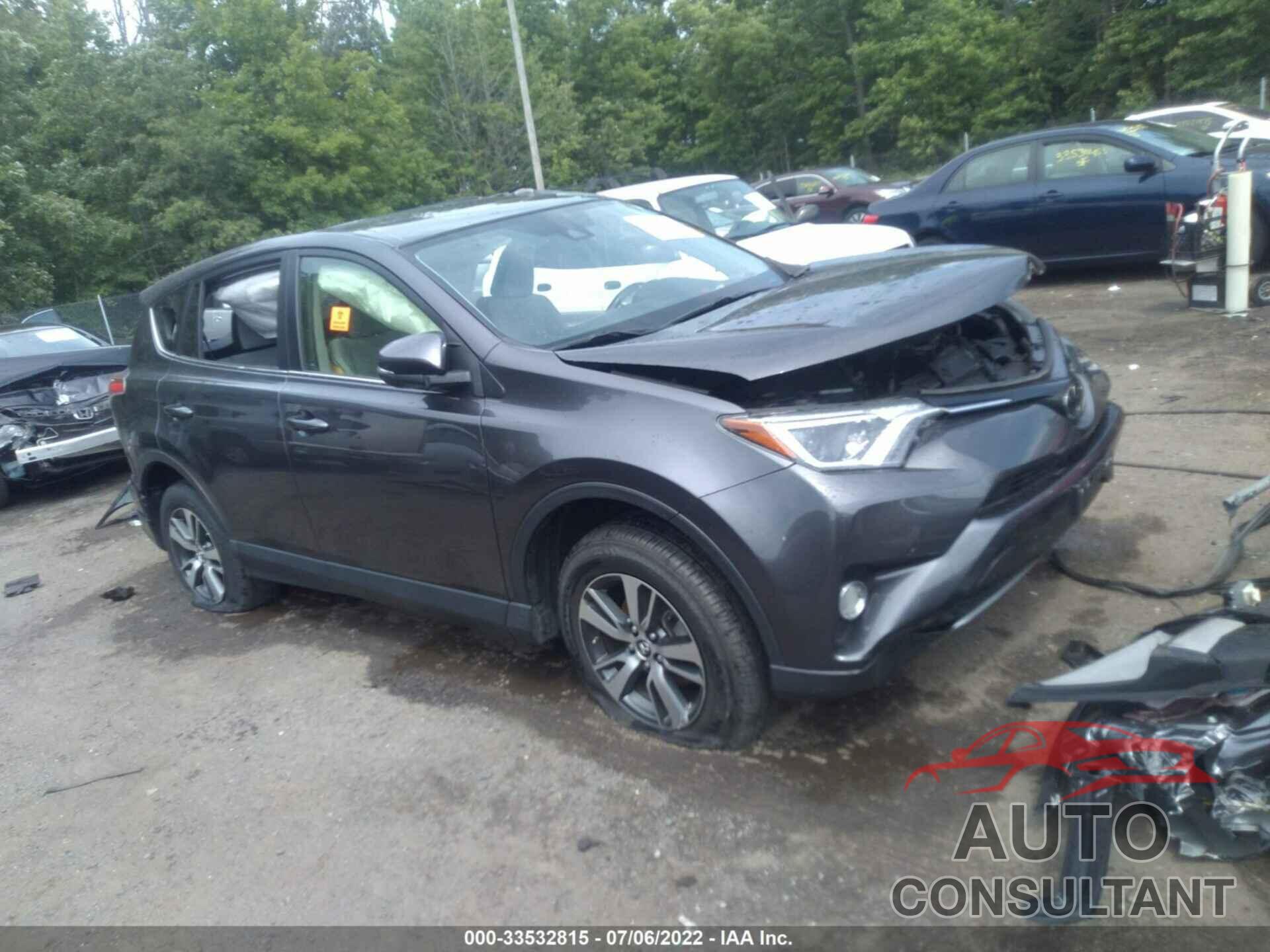 TOYOTA RAV4 2018 - JTMRFREV8JJ723931