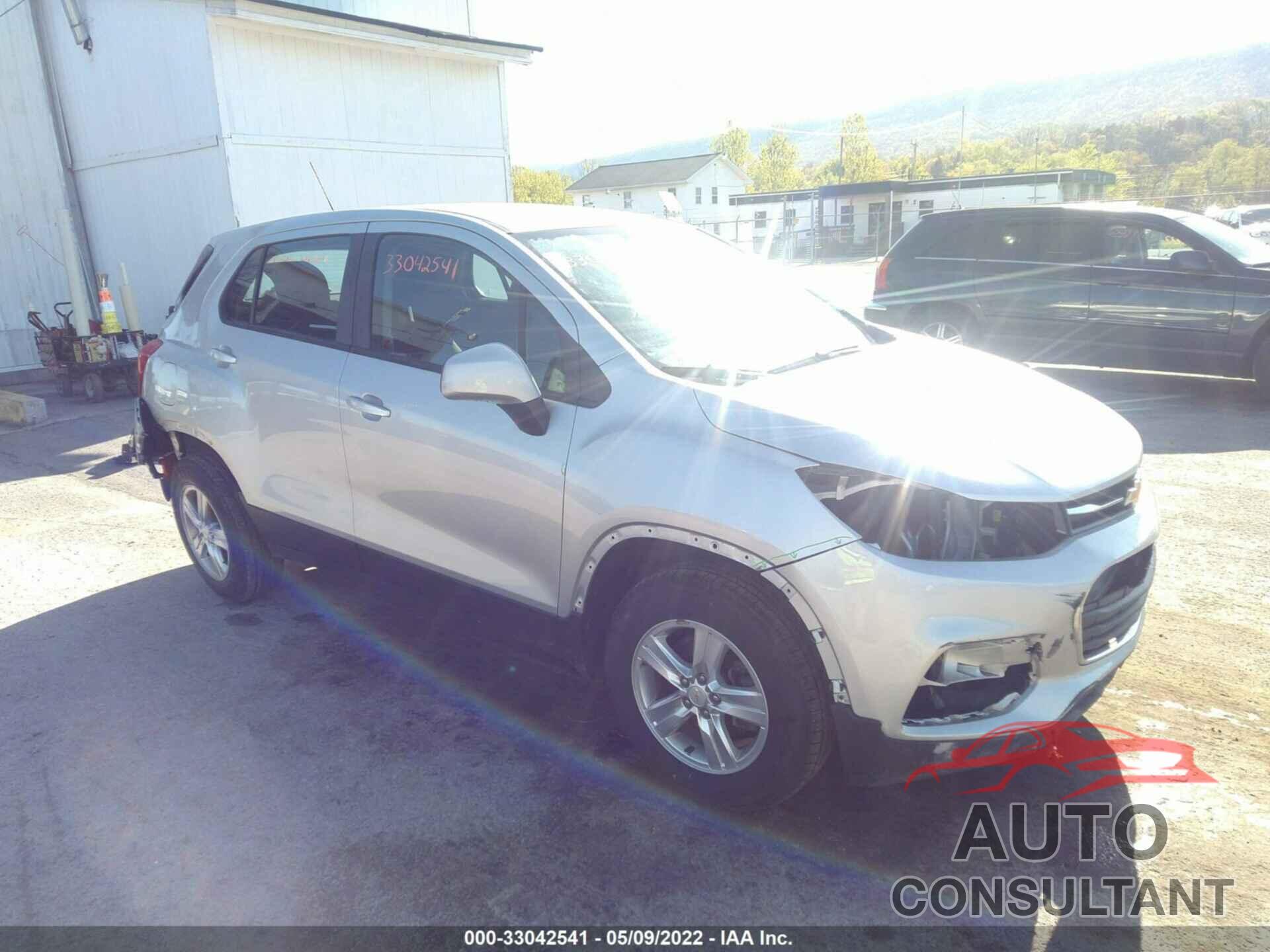 CHEVROLET TRAX 2018 - KL7CJNSB5JB593153