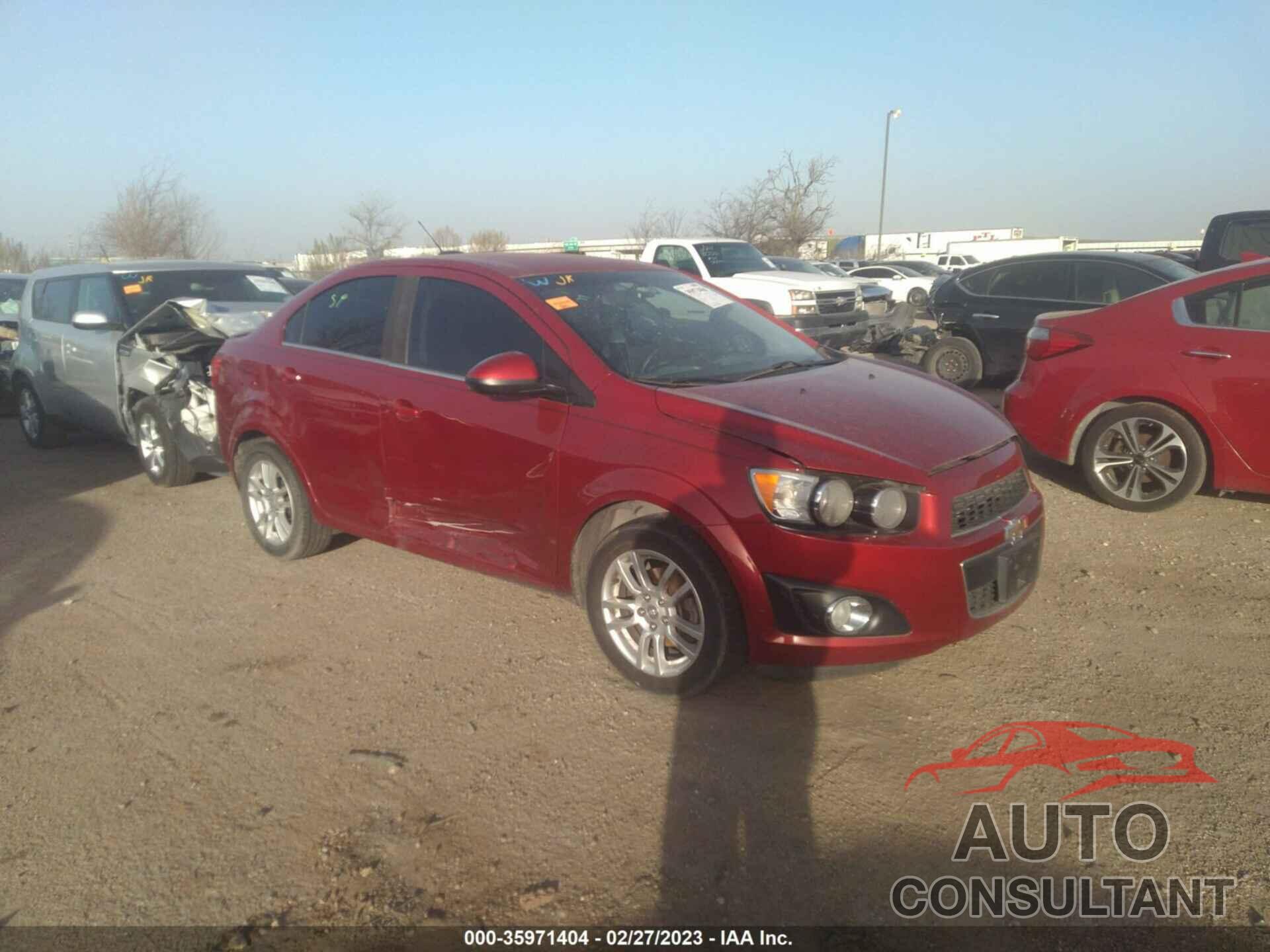 CHEVROLET SONIC 2015 - 1G1JC5SHXF4162109