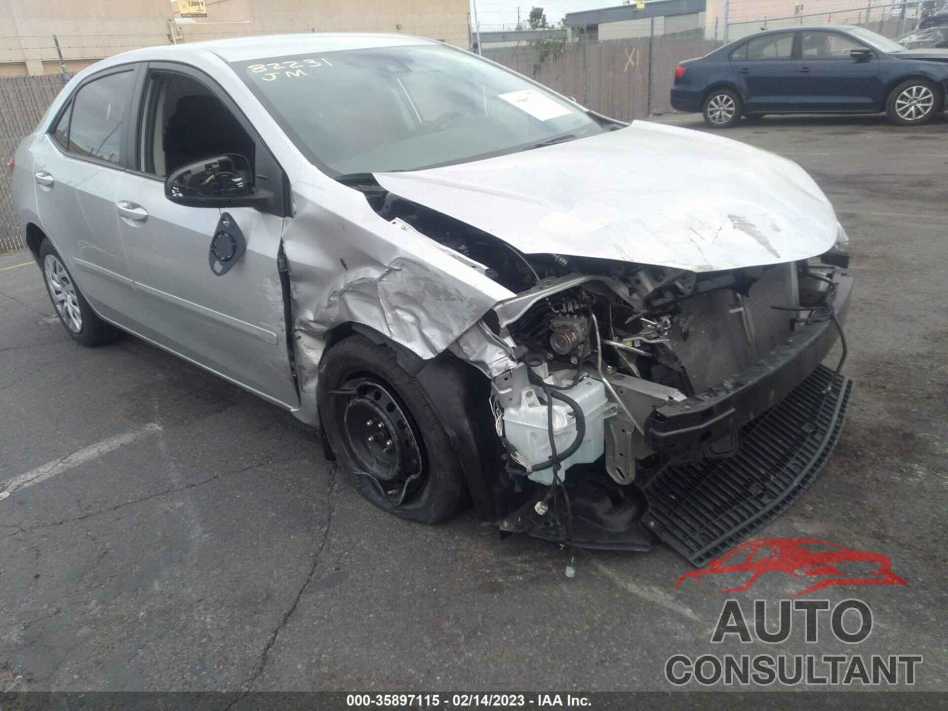 TOYOTA COROLLA 2018 - 5YFBURHE0JP828137