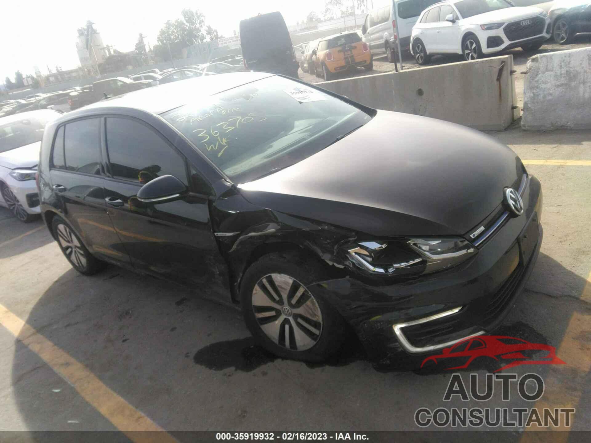 VOLKSWAGEN E-GOLF 2019 - WVWKR7AU4KW913269