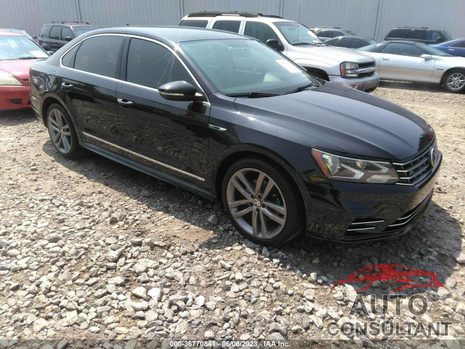 VOLKSWAGEN PASSAT 2017 - 1VWDT7A3XHC036182