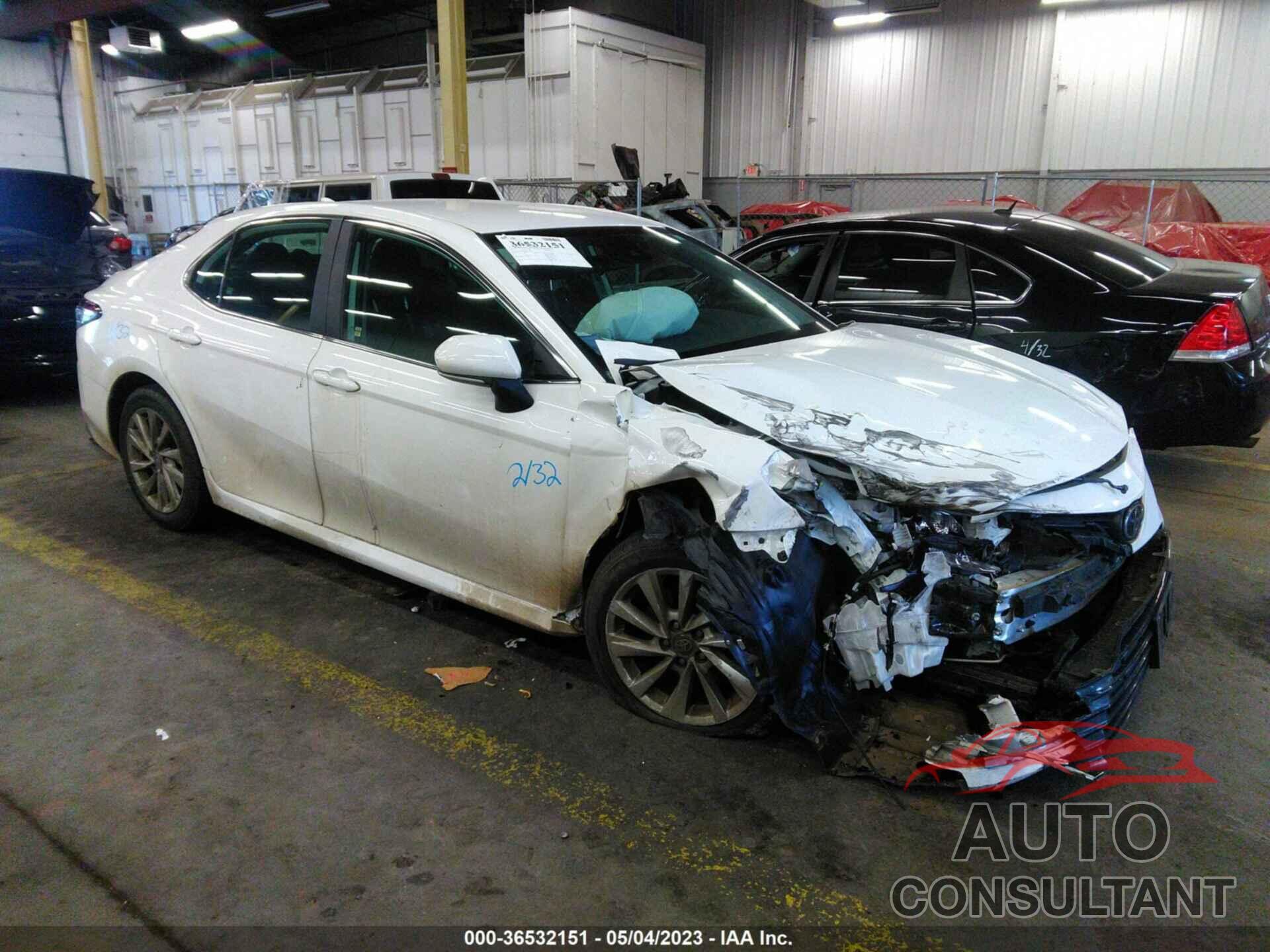 TOYOTA CAMRY 2021 - 4T1C11BK9MU032325