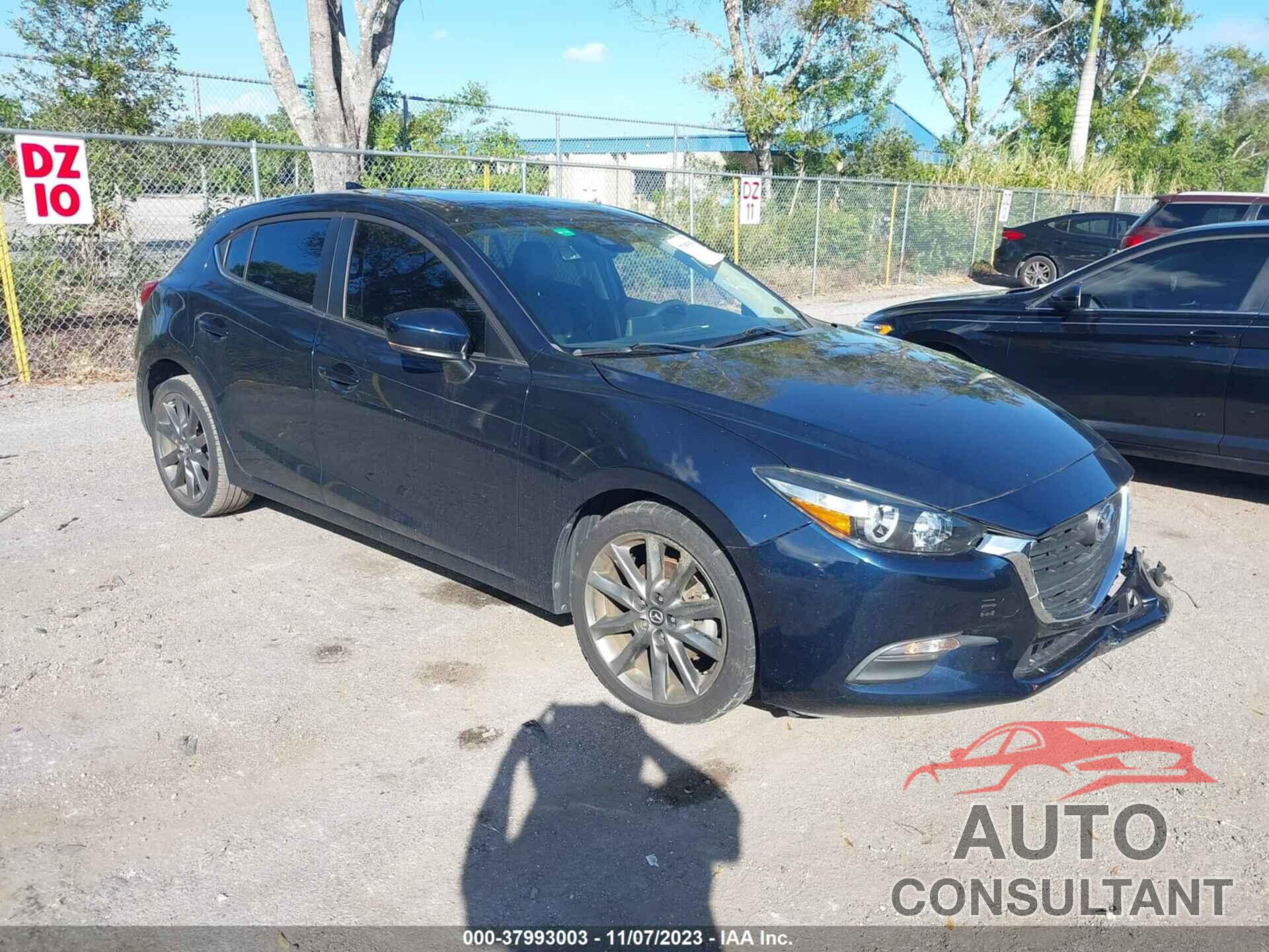 MAZDA MAZDA3 2018 - 3MZBN1L33JM241763